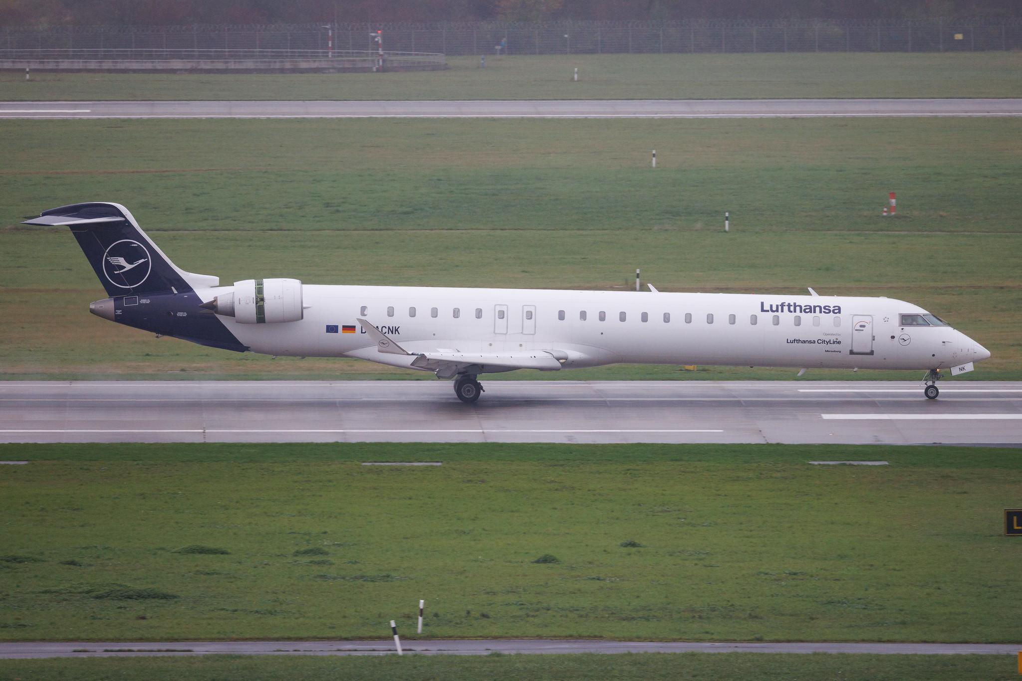 Düsseldorf Airport: Lufthansa (LH / DLH) | Operator: Lufthansa CityLine | Mitsubishi CRJ-900LR CRJ9 | D-ACNK | MSN 15251