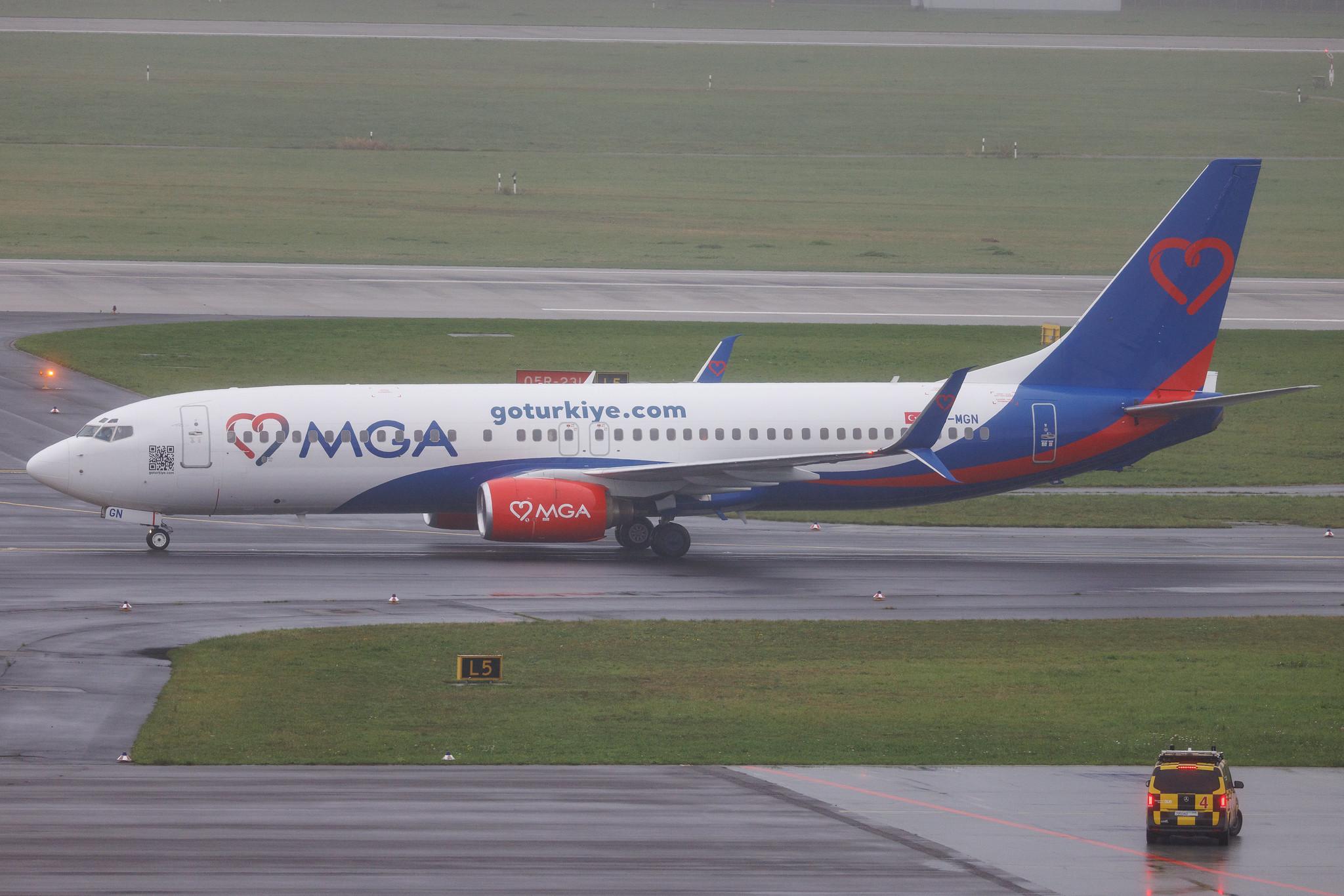 Düsseldorf Airport: Mavi Gök Airlines (4M / MGH) | Boeing 737-8S3 B738 | TC-MGN | MSN 29249