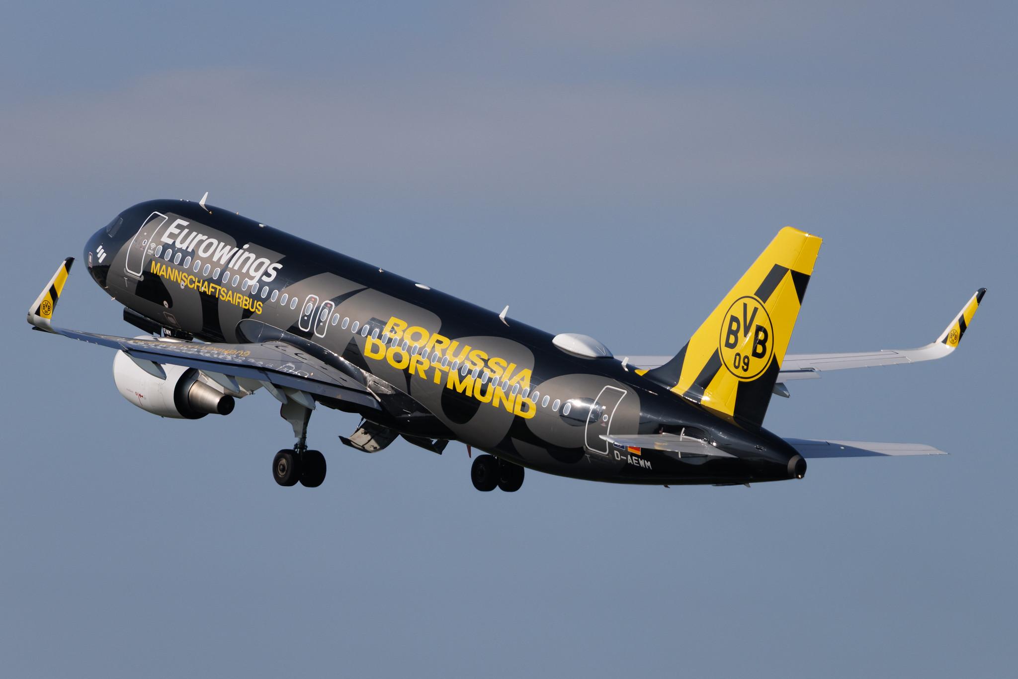 Hamburg Airport: Eurowings (EW / EWG) | Livery: BVB FanAirbus | Airbus A320-214 A320 | D-AEWM | MSN 7259