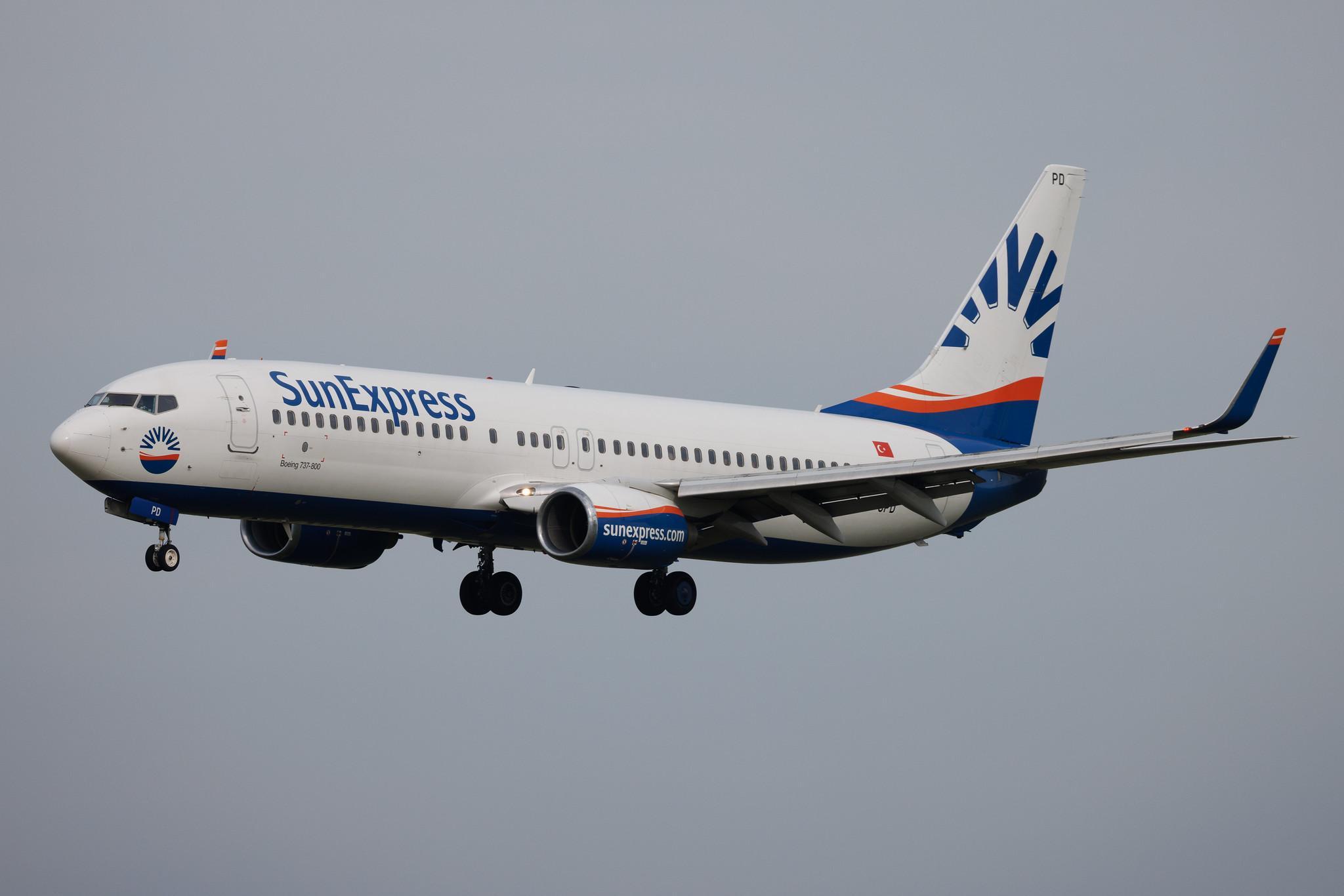 Flughafen Berlin Brandenburg: SunExpress (XQ / SXS) | Boeing 737-8AS B738 | TC-SPD | MSN 34985