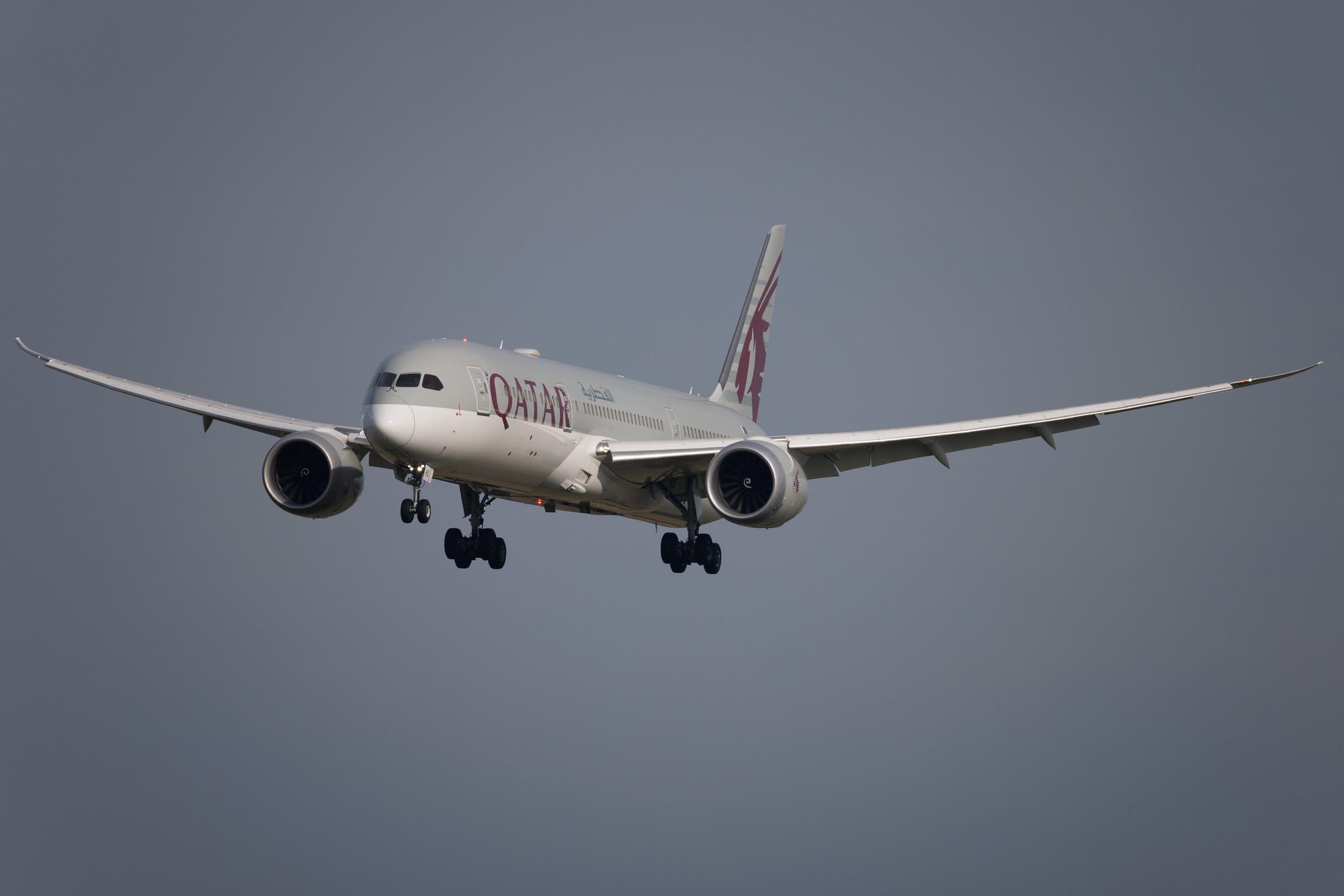 Flughafen Berlin Brandenburg: Qatar Airways (QR / QTR) | Boeing 787-9 Dreamliner B789 | A7-BHO | MSN 64223