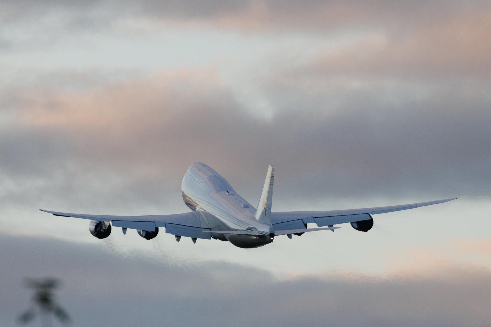 Hamburg Airport: Brunei Government | Boeing 747-8LQ(BBJ) B748 | V8-BKH | MSN 41060