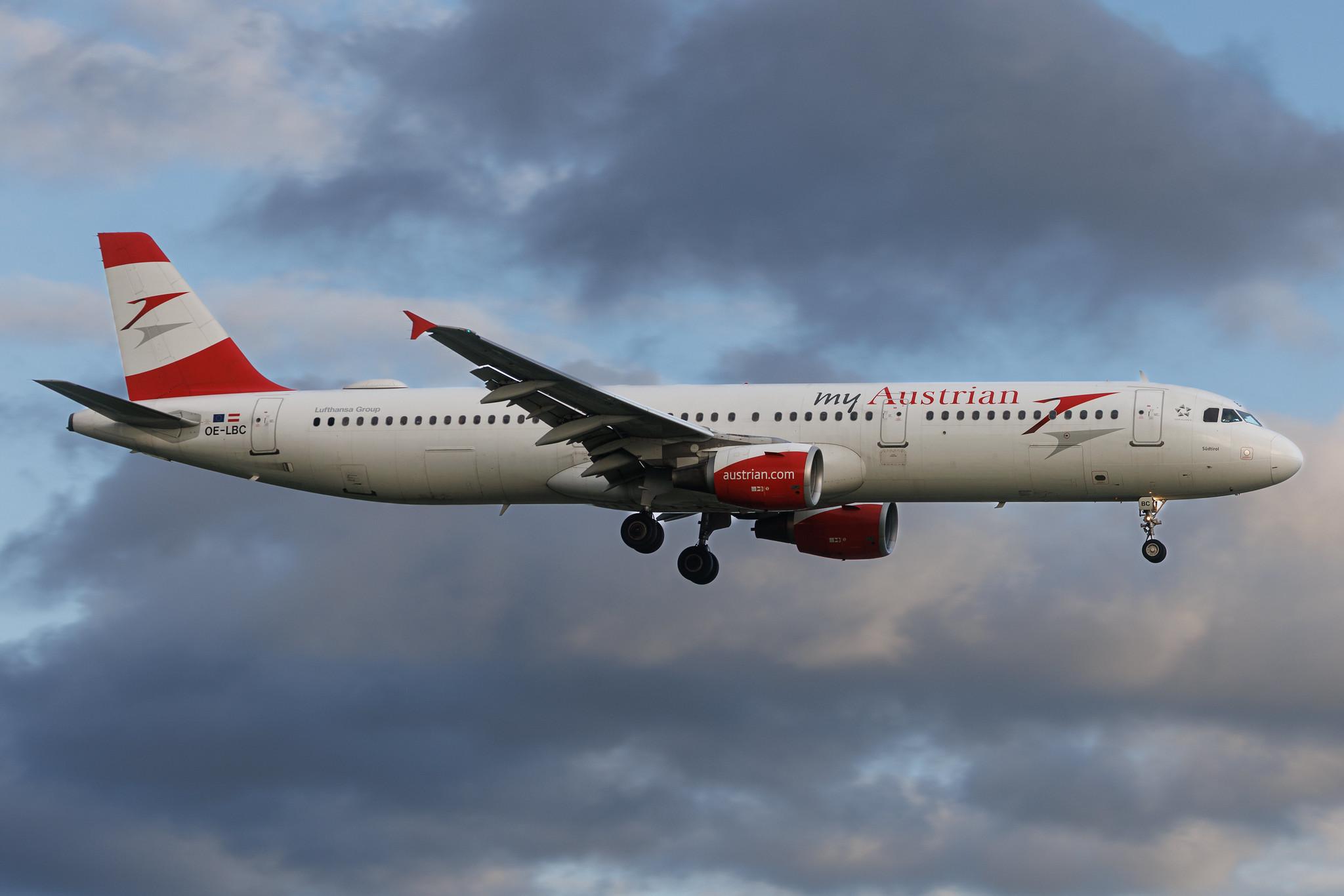 Hamburg Airport: Austrian Airlines (OS / AUA) | Airbus A321-111 A321 | OE-LBC | MSN 0581