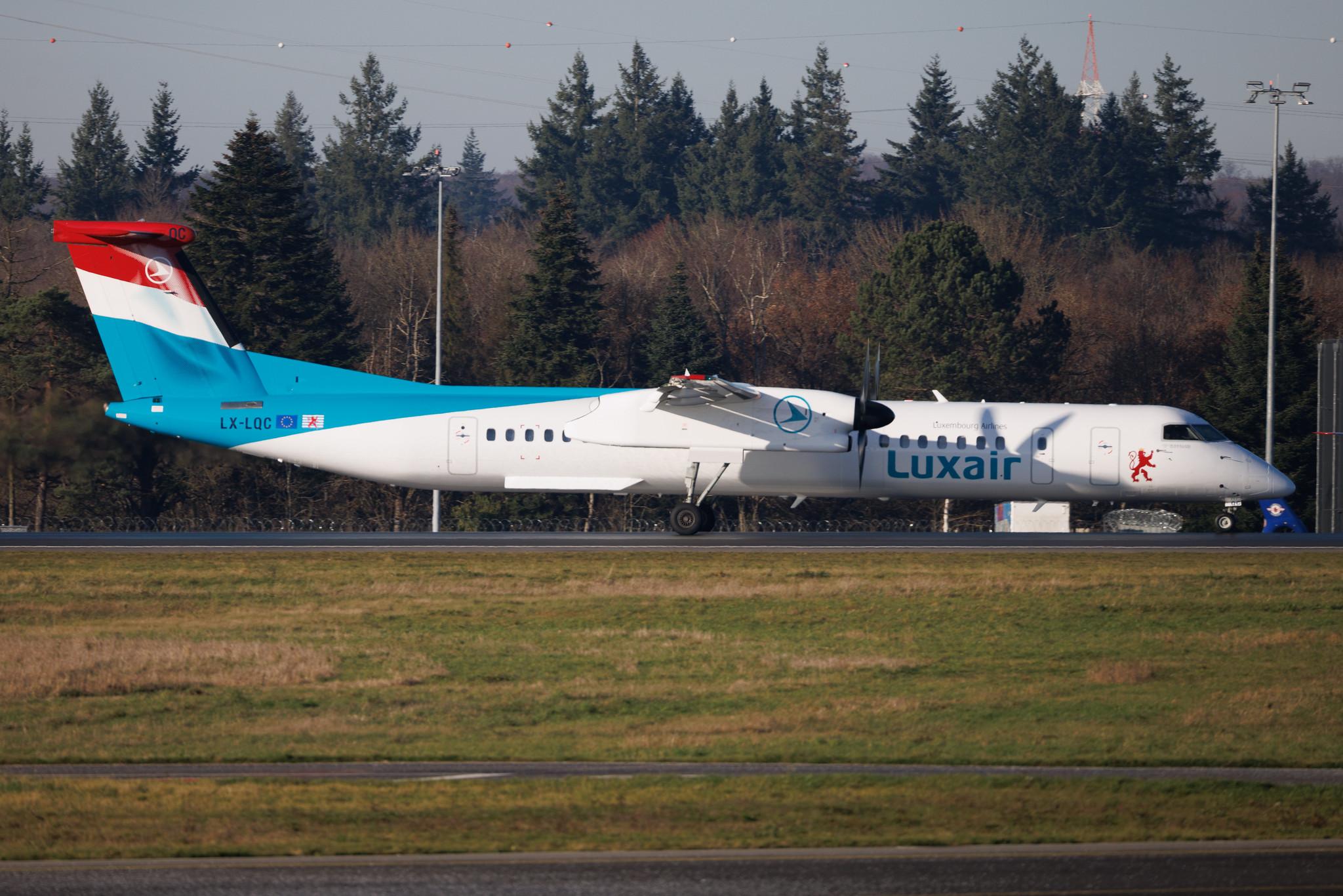 Luxembourg Findel Airport: Luxair (LG / LGL) | De Havilland Canada Dash 8-400 DH8D | LX-LQC | MSN 4513