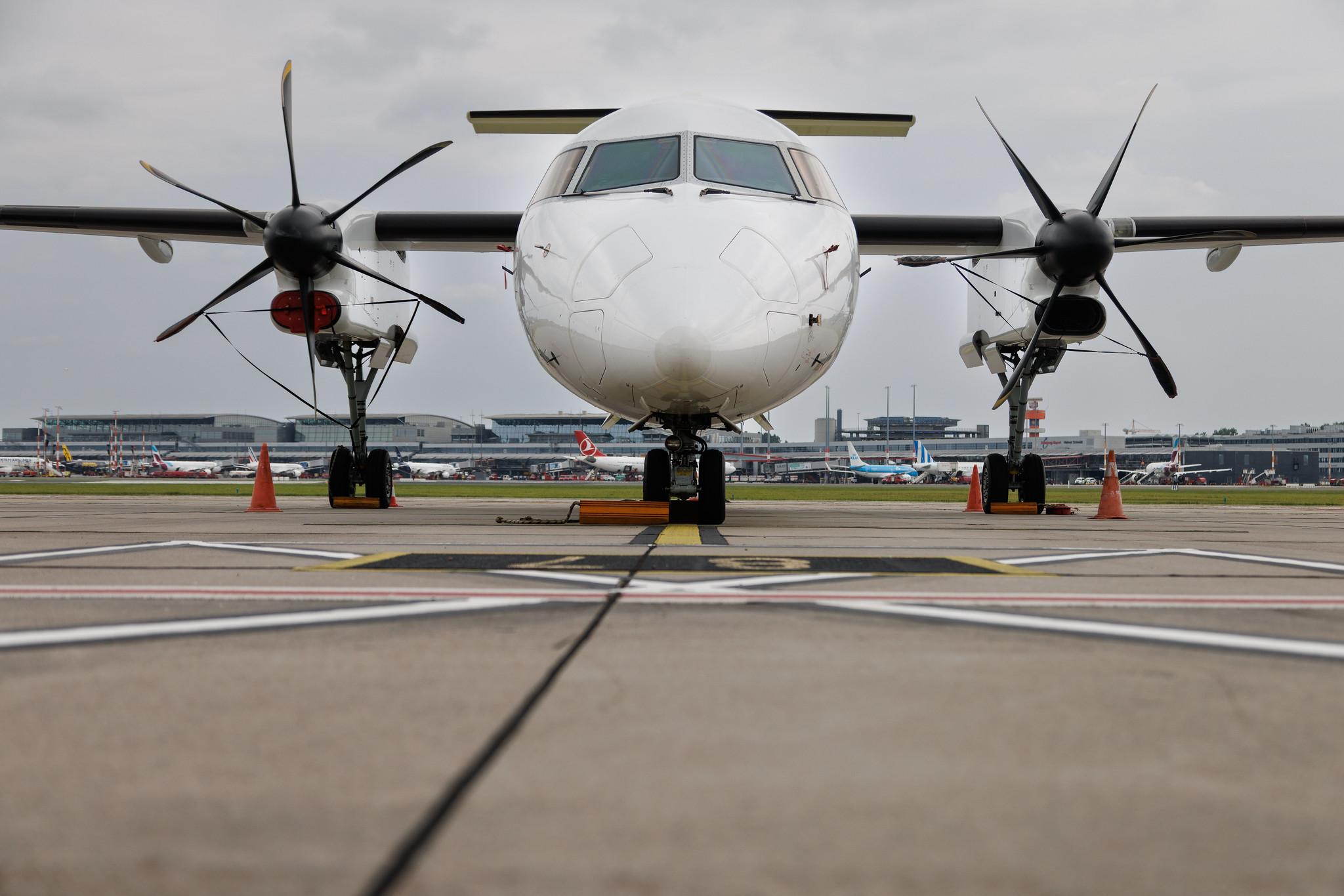 Hamburg Airport: SkyAlps (BQ / SWU) | De Havilland Canada Dash 8-400 DH8D | 9H-MAYA | MSN 4248