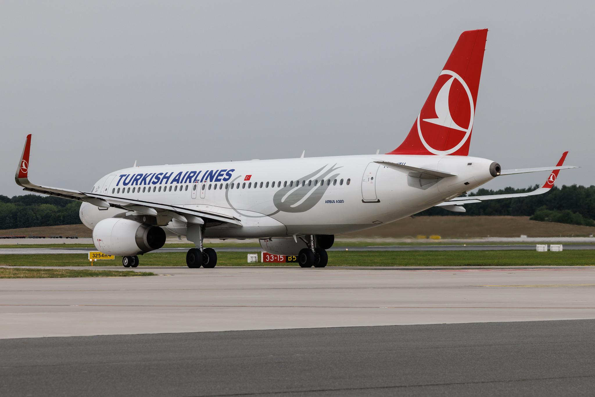 Hamburg Airport: Turkish Airlines (TK / THY) | Airbus A320-232 A320 | TC-JTU | MSN 07796