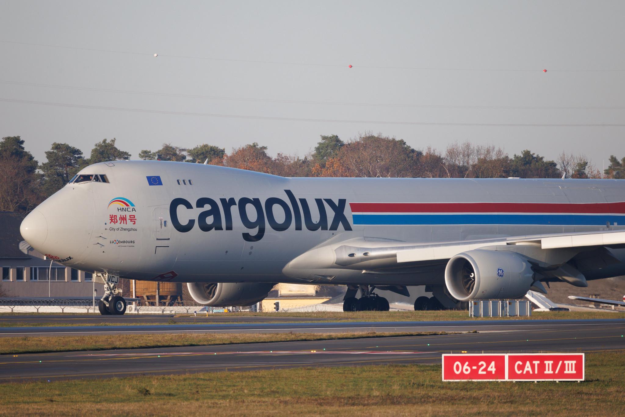Luxembourg Findel Airport: Cargolux (CV / CLX) | Boeing 747-8R7F B748 | LX-VCJ | MSN 38077