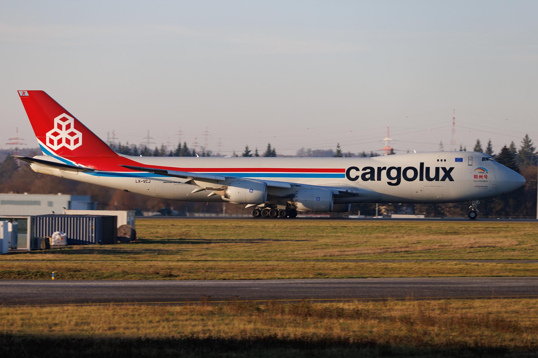 Luxembourg Findel Airport: Cargolux (CV / CLX) | Boeing 747-8R7F B748 | LX-VCJ | MSN 38077