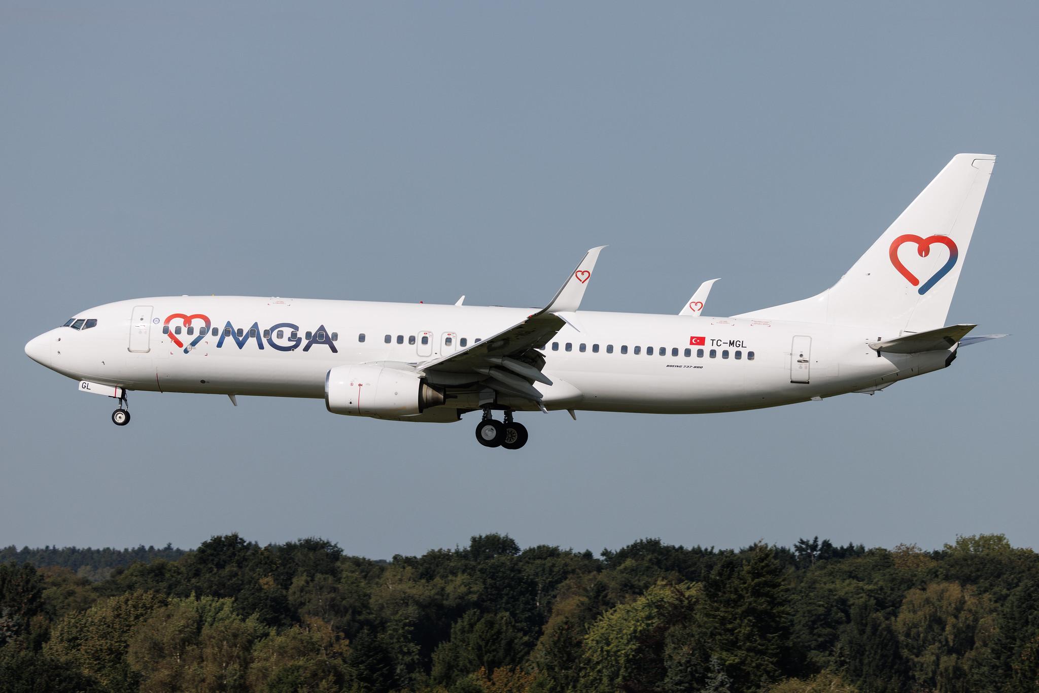 Hamburg Airport: Mavi Gök Airlines (4M / MGH) | Boeing 737-8S3 B738 | TC-MGL | MSN 29248