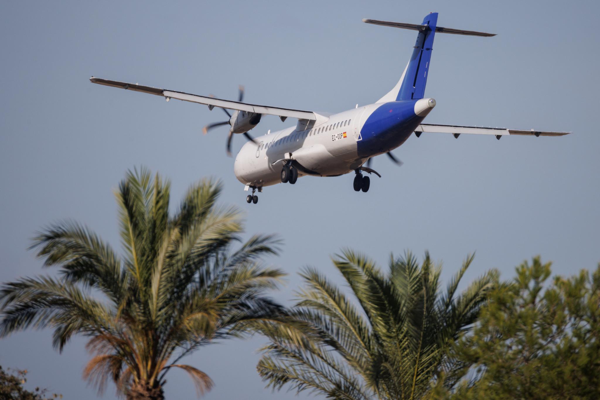 Palma de Mallorca Airport: Iberia Regional (IB / IBE) | Operator: Air Nostrum | ATR 72-600 AT76 | EC-OOP | MSN 1056