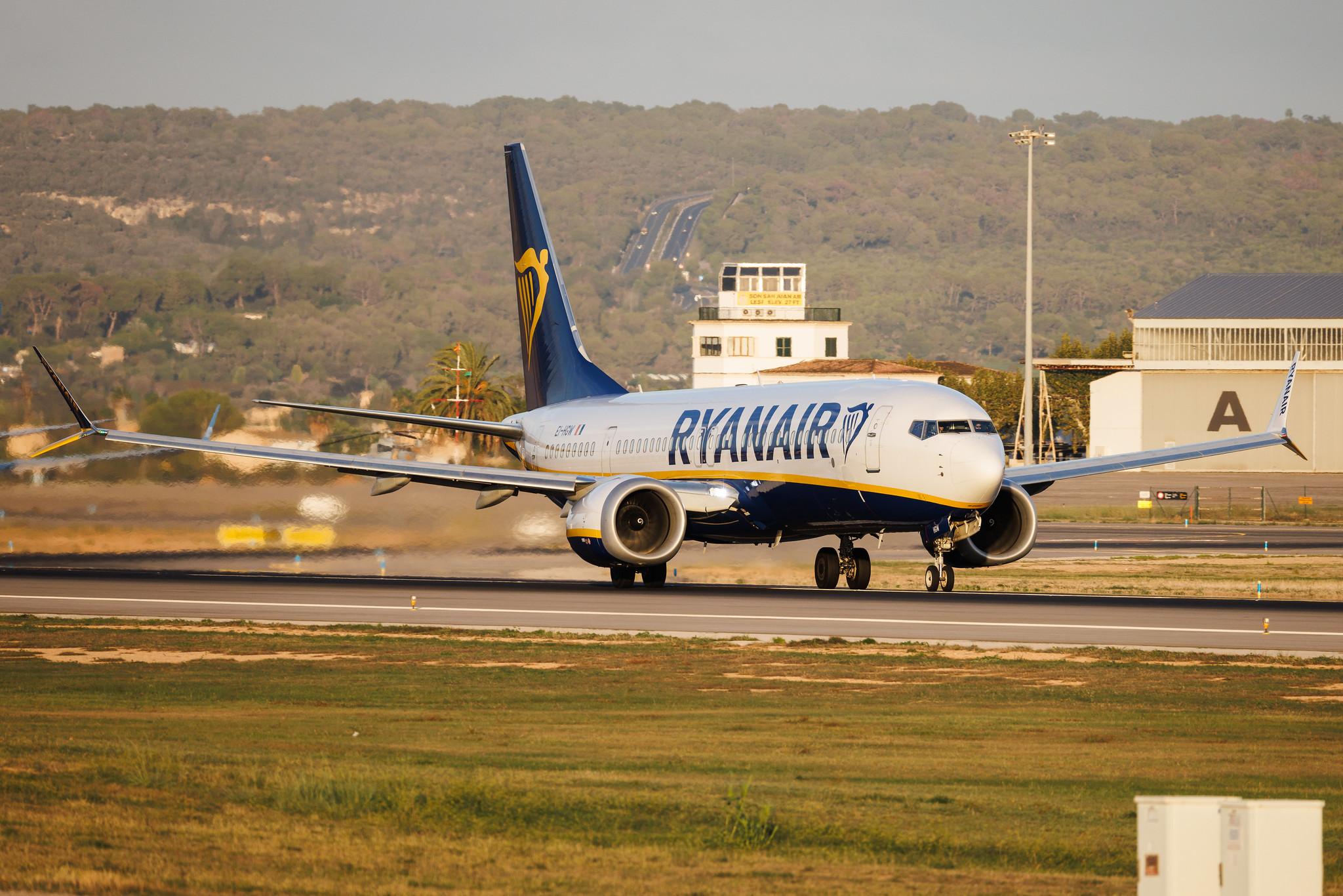 Palma de Mallorca Airport: Ryanair (FR / RYR) | Boeing 737 MAX 8-200 B38M | EI-HGW | MSN 65085