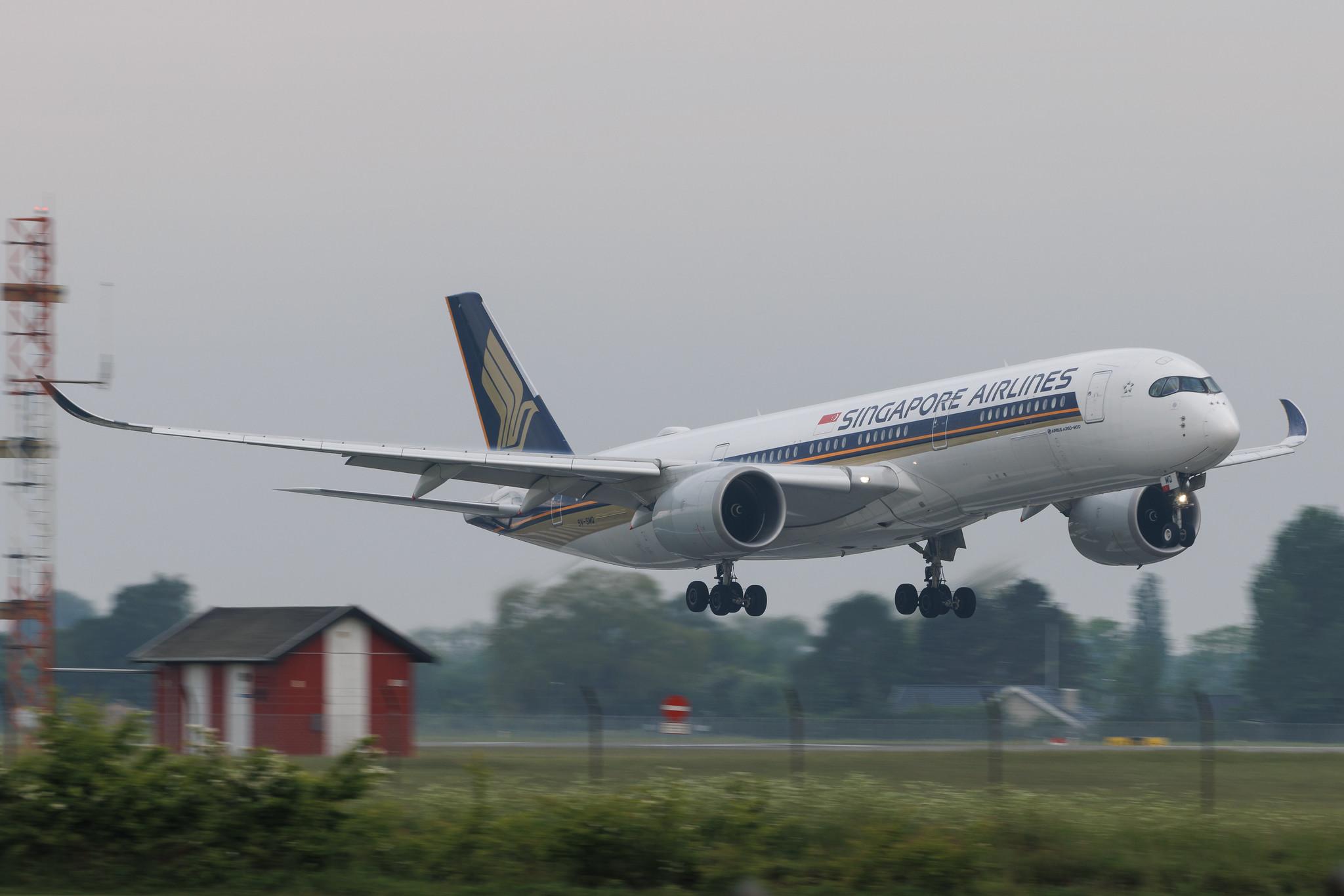 Copenhagen Airport: Singapore Airlines (SQ / SIA) | Airbus A350-941 A359 | 9V-SMQ | MSN 133