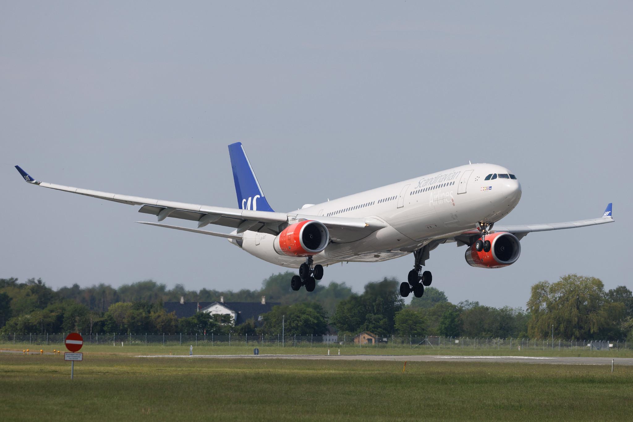 Copenhagen Airport: SAS (SK / SAS) | Airbus A330-343 A333 | LN-RKT | MSN 1697