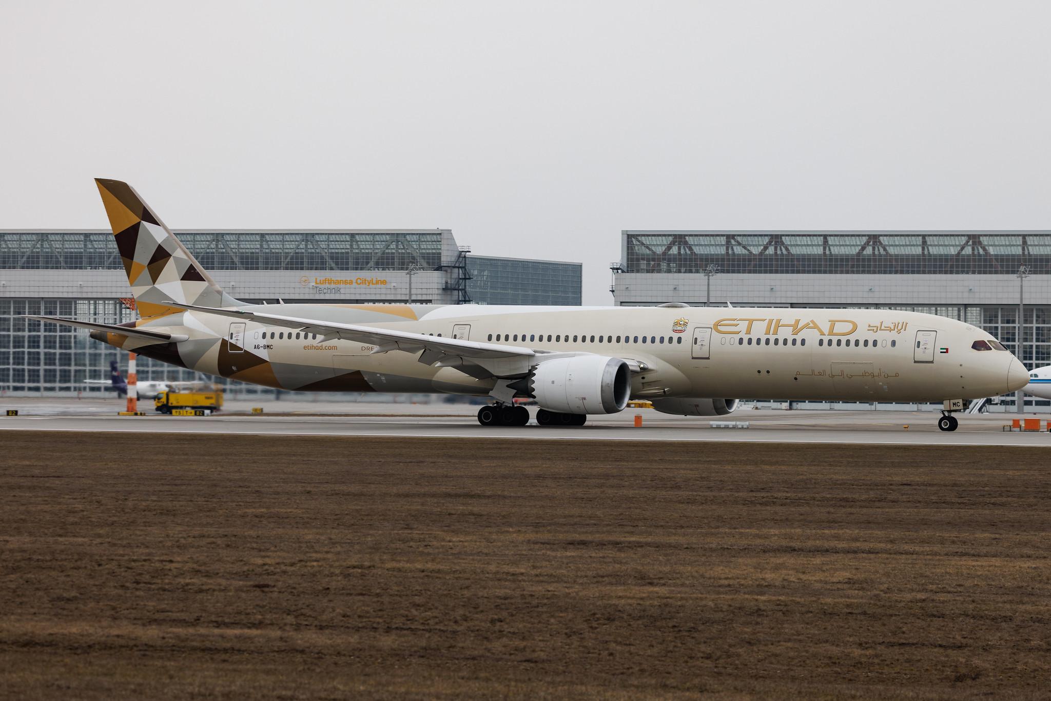 Munich Airport: Etihad Airways (EY / ETD) | Boeing 787-10 Dreamliner B78X | A6-BMC | MSN 60757