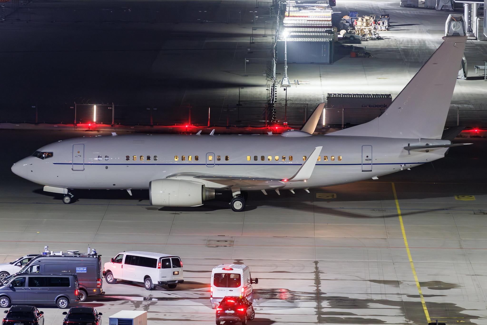Munich Airport: United States - Air Force (RCH) | Boeing C-40 Clipper B737 | 02-0042 | MSN 33500