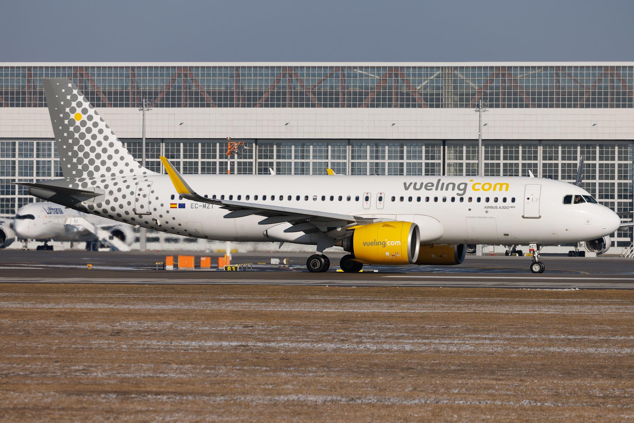 Munich Airport: Vueling (VY / VLG) | Airbus A320-271N A20N | EC-MZT | MSN 8181