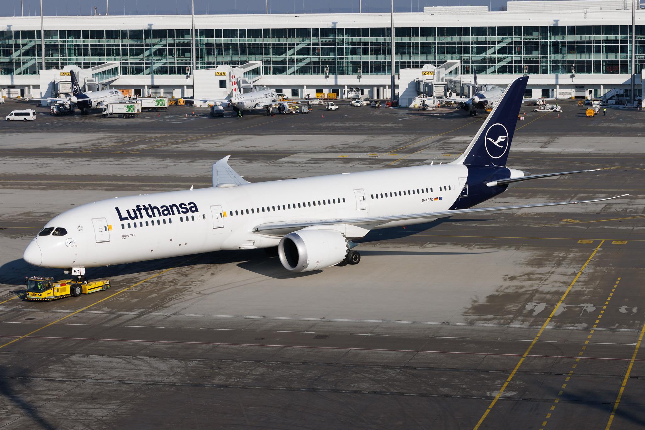 Munich Airport: Lufthansa (LH / DLH) | Boeing 787-9 Dreamliner B789 | D-ABPC | MSN 62733