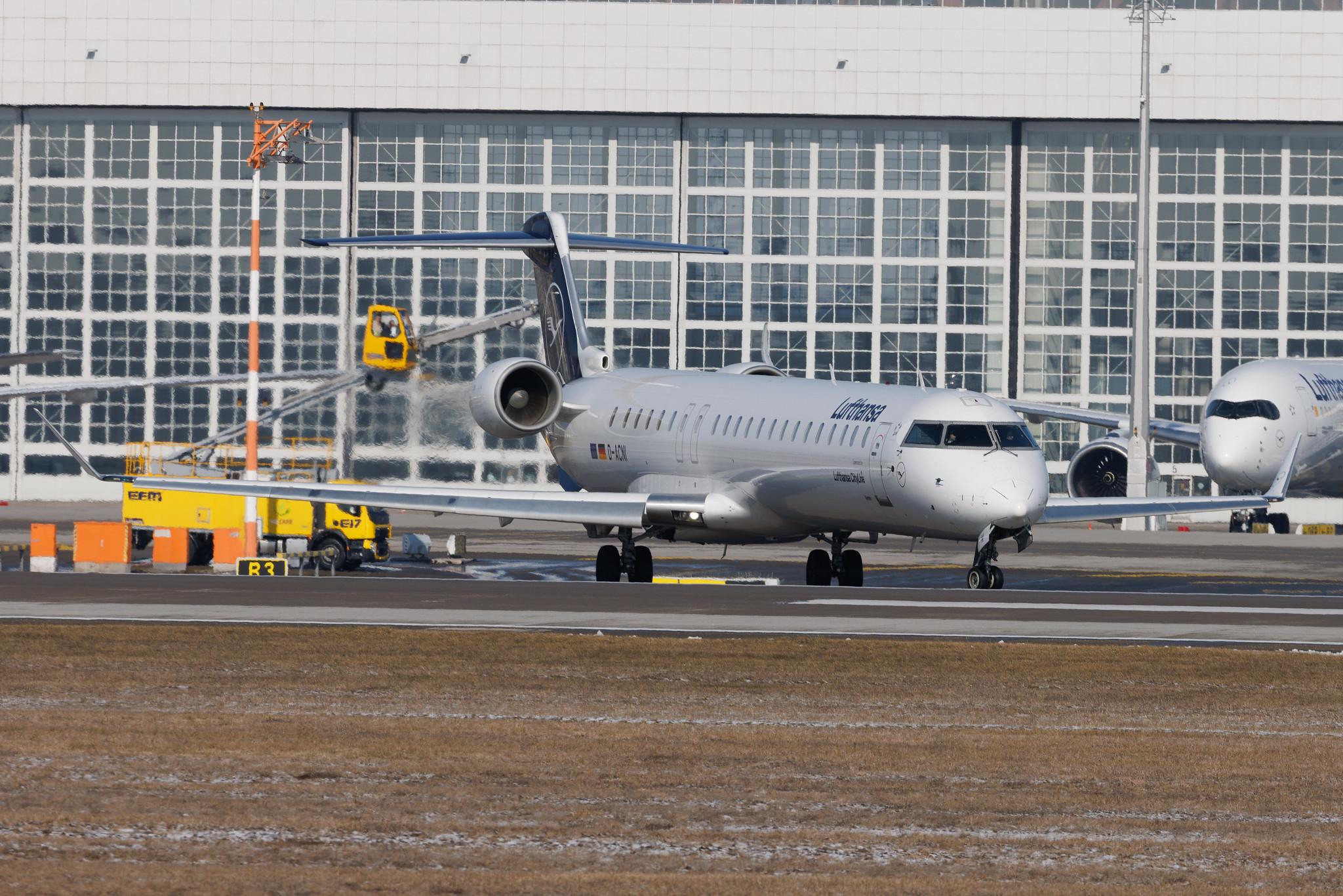 Munich Airport: Lufthansa (LH / DLH) | Operator: Lufthansa CityLine | Mitsubishi CRJ-900LR CRJ9 | D-ACNI | MSN 15248