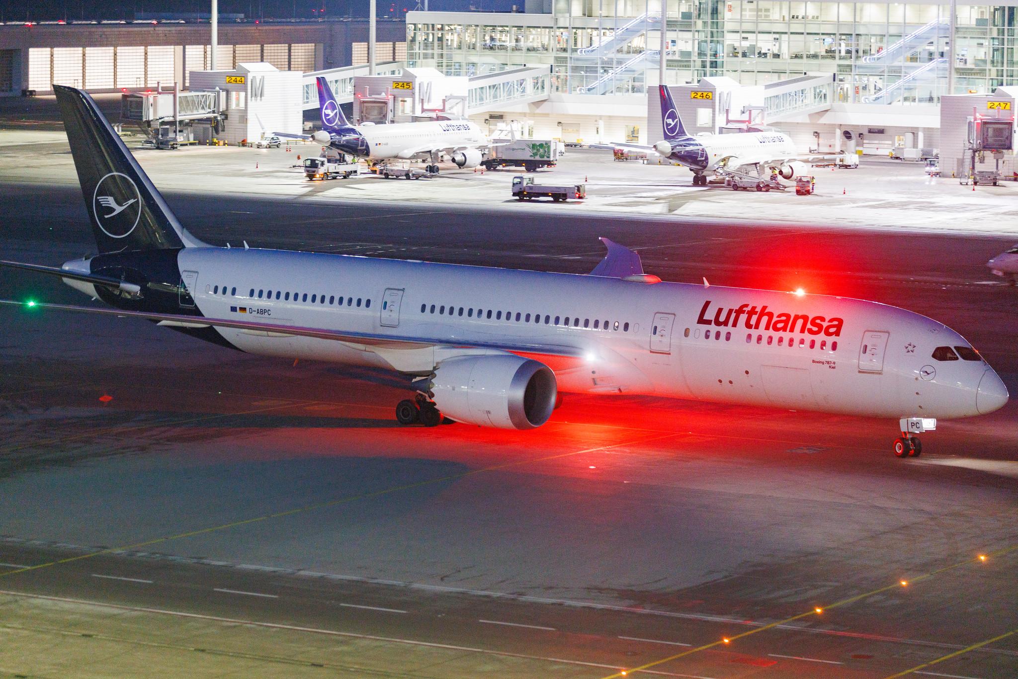 Munich Airport: Lufthansa (LH / DLH) | Boeing 787-9 Dreamliner B789 | D-ABPC | MSN 62733