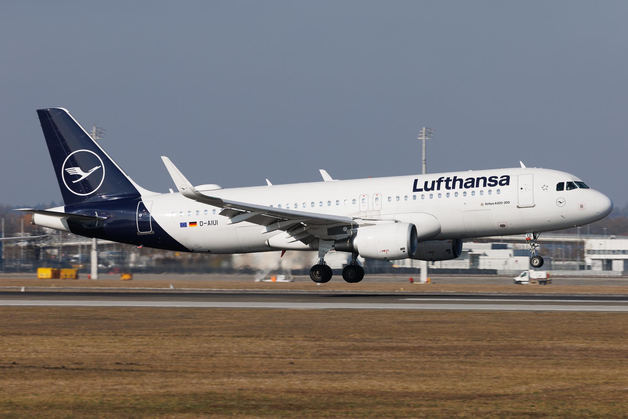 Munich Airport: Lufthansa (LH / DLH) | Airbus A320-214 A320 | D-AIUI | MSN 6265