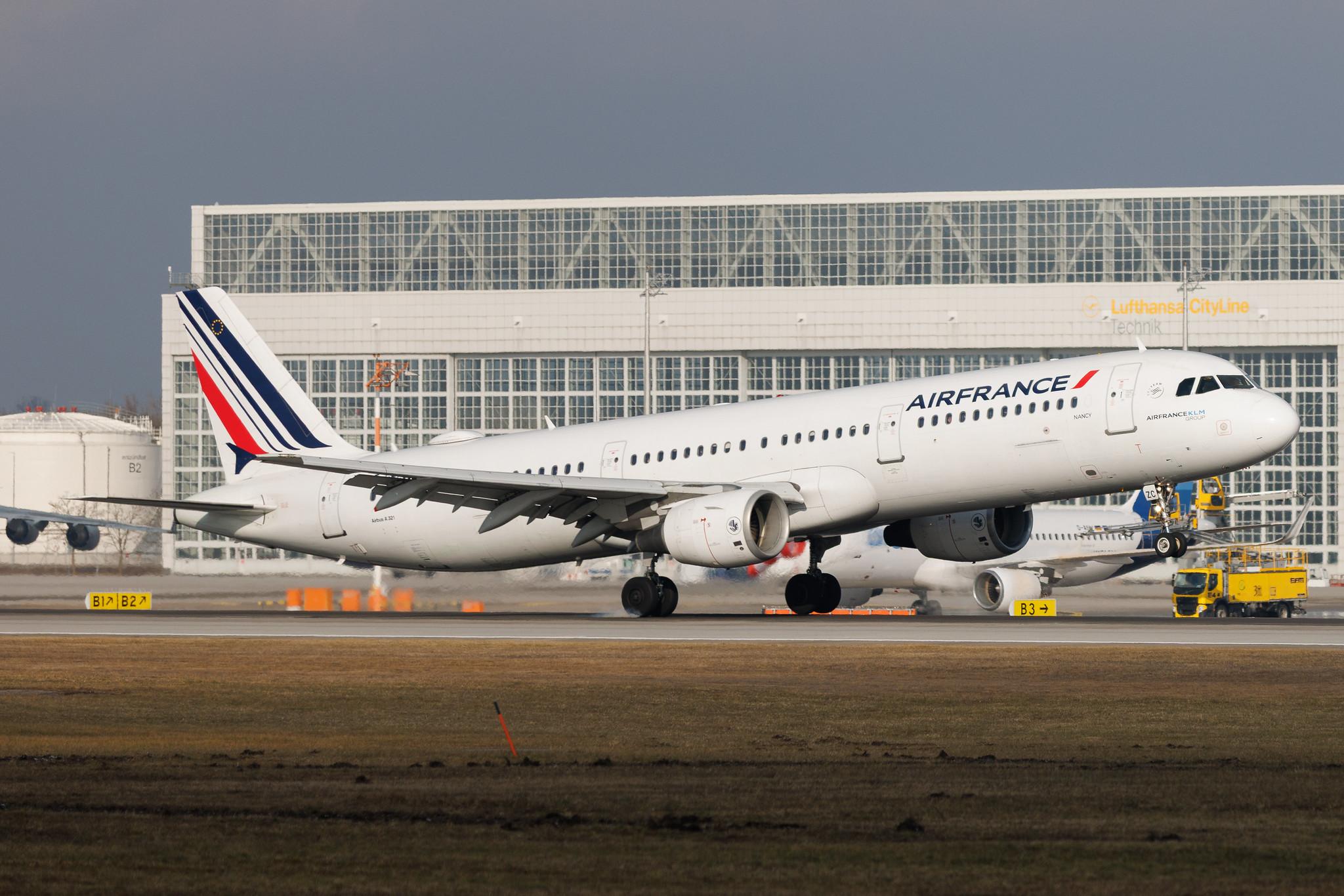 Munich Airport: Air France (AF / AFR) | Airbus A321-111 A321 | F-GMZC | MSN 00521