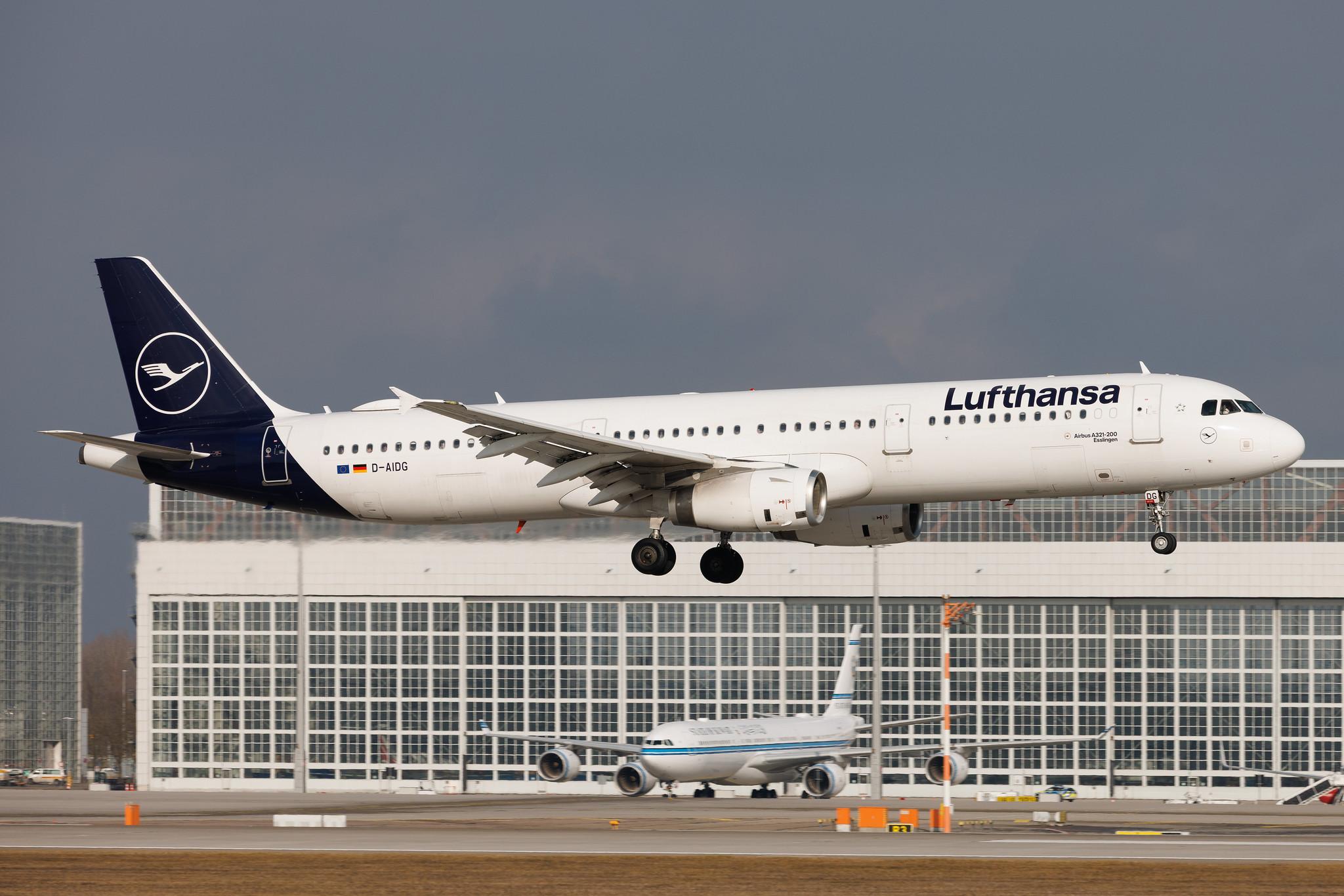 Munich Airport: Lufthansa (LH / DLH) | Airbus A321-231 A321 | D-AIDG | MSN 4672