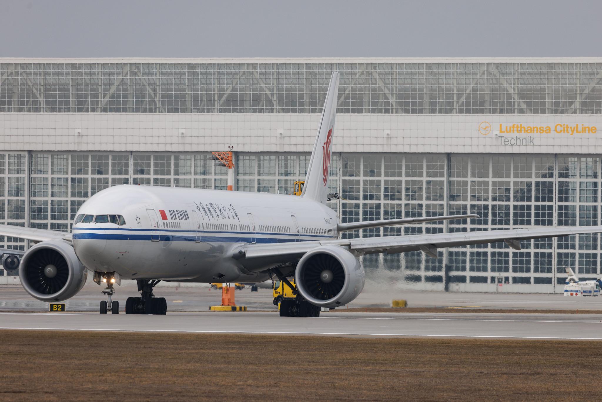 Munich Airport: Air China (CA / CCA) | Boeing 777-39L(ER) B77W | B-2036 | MSN 38676