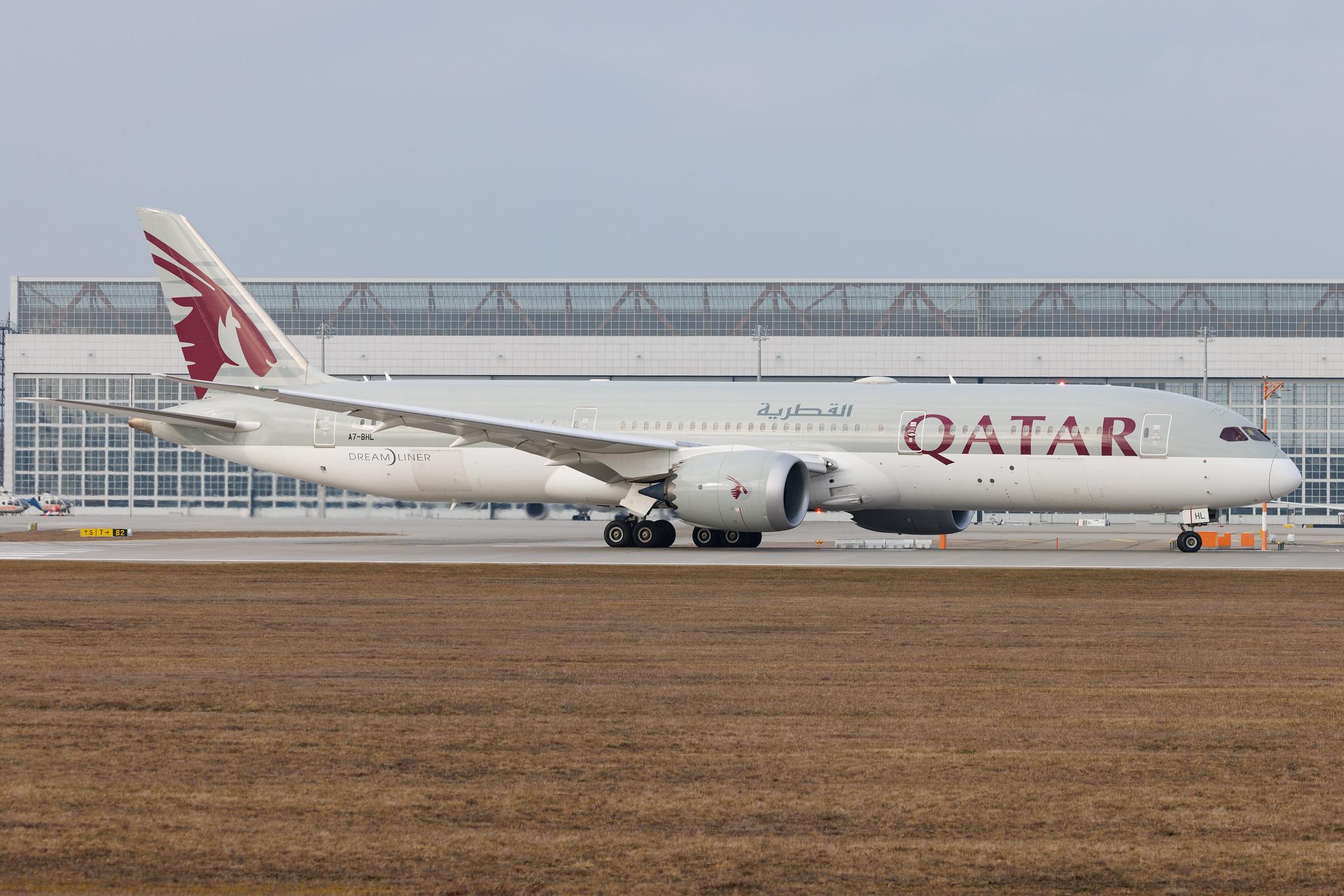 Munich Airport: Qatar Airways (QR / QTR) | Boeing 787-9 Dreamliner B789 | A7-BHL | MSN 64213