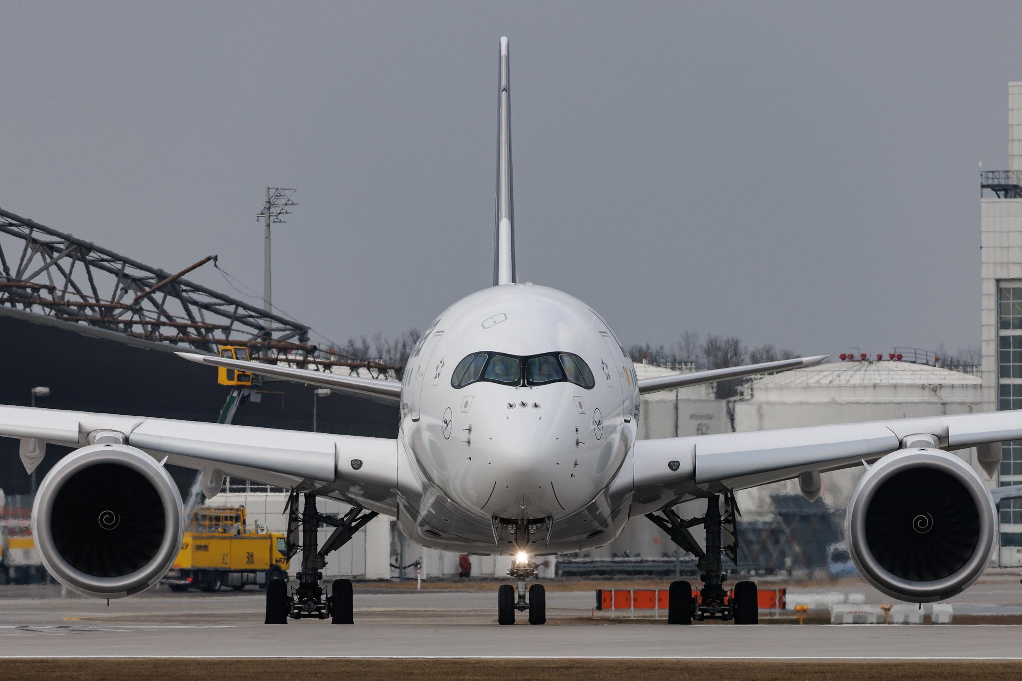 Munich Airport: Lufthansa (LH / DLH) | Airbus A350-941 A359 | D-AIXG | MSN 174