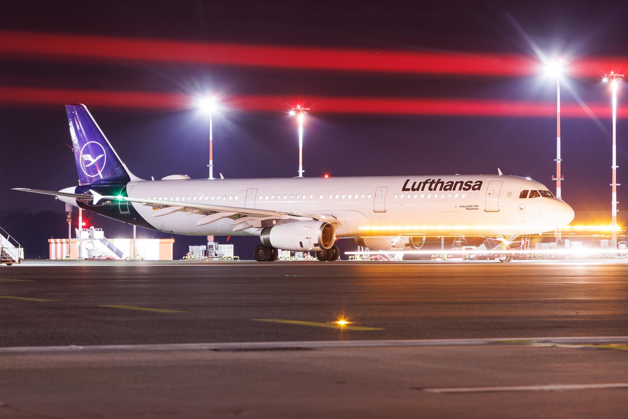 Hamburg Airport: Lufthansa (LH / DLH) | Airbus A321-231 A321 | D-AISP | MSN 3864