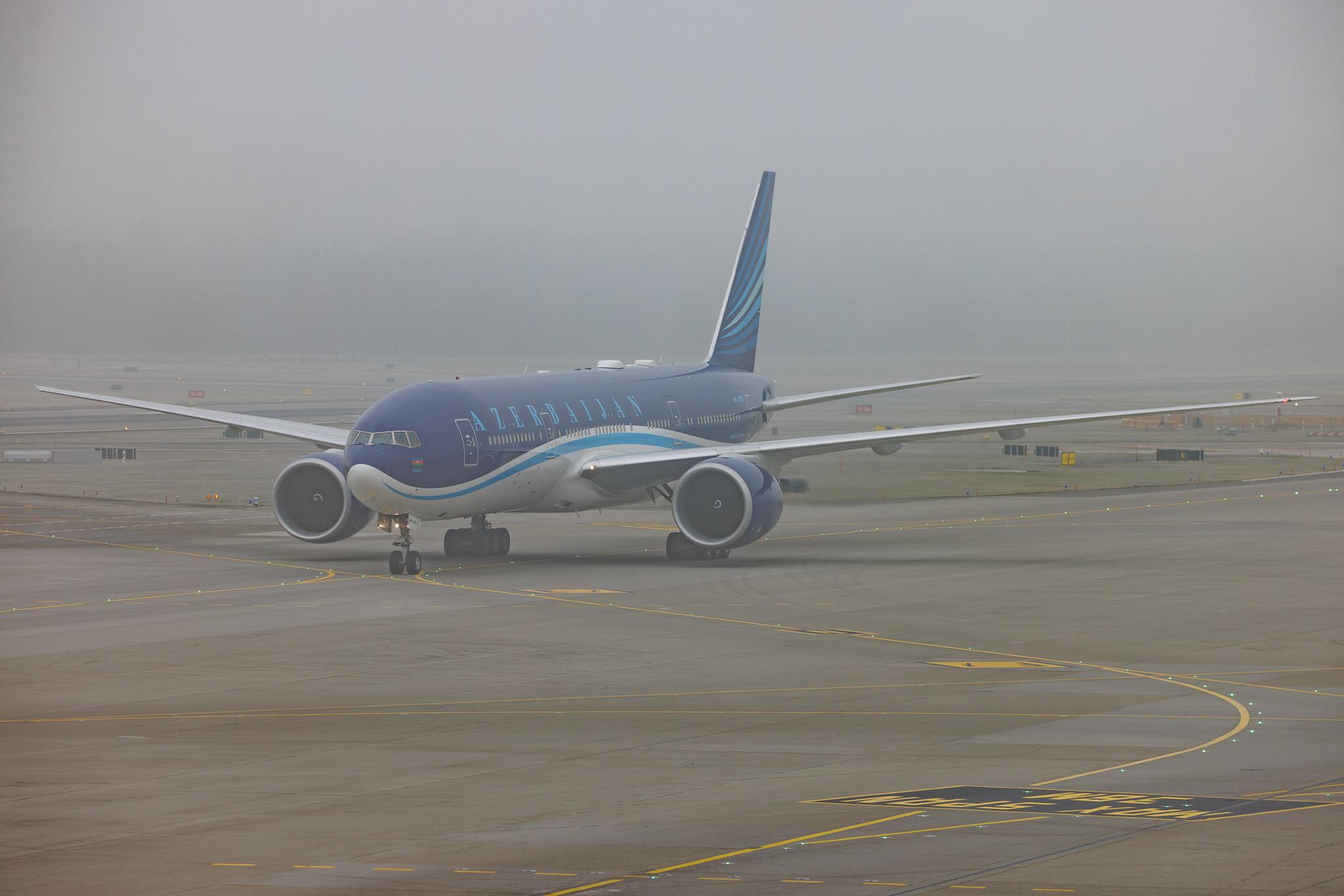Flughafen Zürich: Azerbaijan Airlines (J2 / AHY) | Boeing 777-200(LR) B77L | 4K-AI001 | MSN 66536