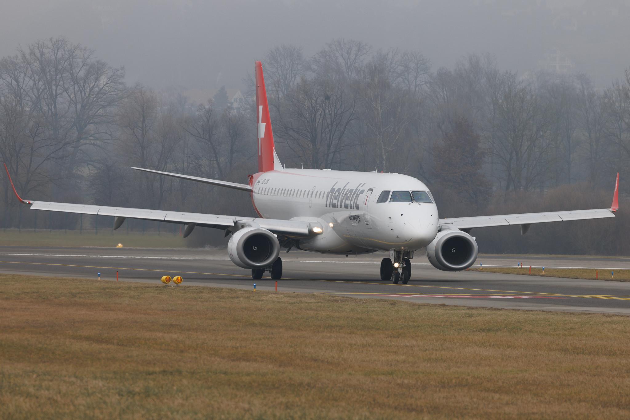 Flughafen Zürich: Helvetic Airways (2L / OAW) | Embraer E195AR E195 | HB-JVW | MSN 19000434