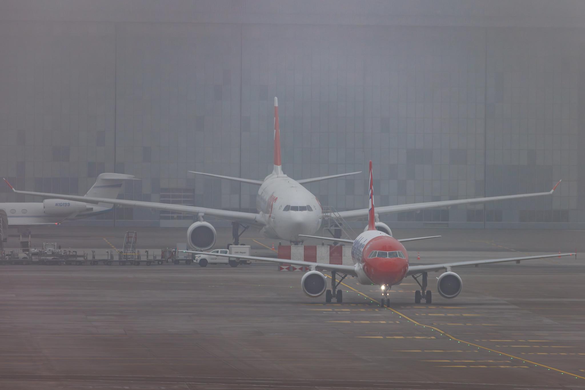 Flughafen Zürich: Edelweiss Air (WK / EDW) | Airbus A320-214 A320 | HB-IJW | MSN 2134