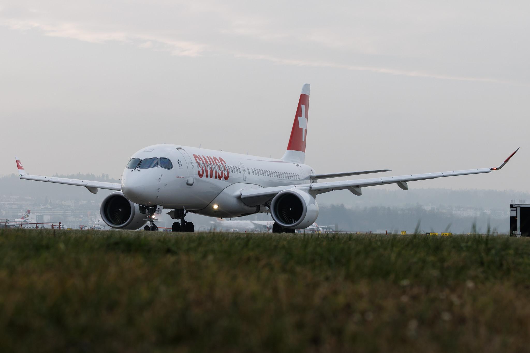 Flughafen Zürich: Swiss (LX / SWR) | Airbus A220-300 BCS3 | HB-JCM | MSN 55030