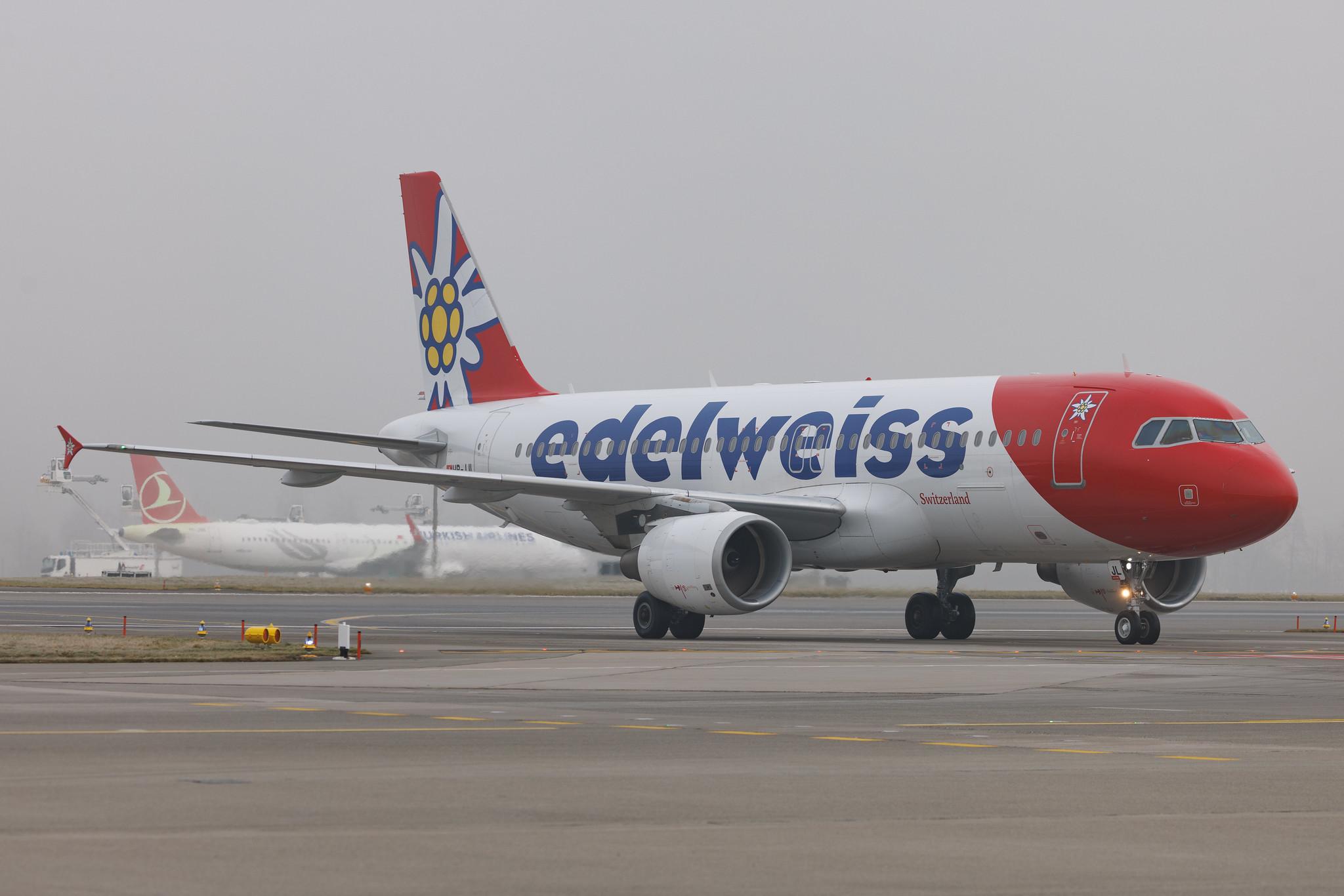 Flughafen Zürich: Edelweiss Air (WK / EDW) | Airbus A320-214 A320 | HB-JJL | MSN 2606