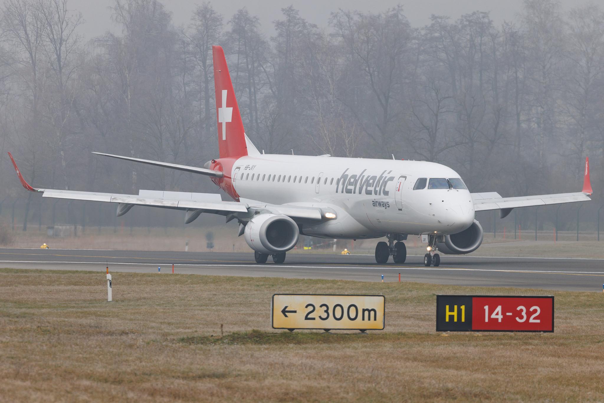 Flughafen Zürich: Helvetic Airways (2L / OAW) | Embraer E190LR E190 | HB-JVY | MSN 19000607