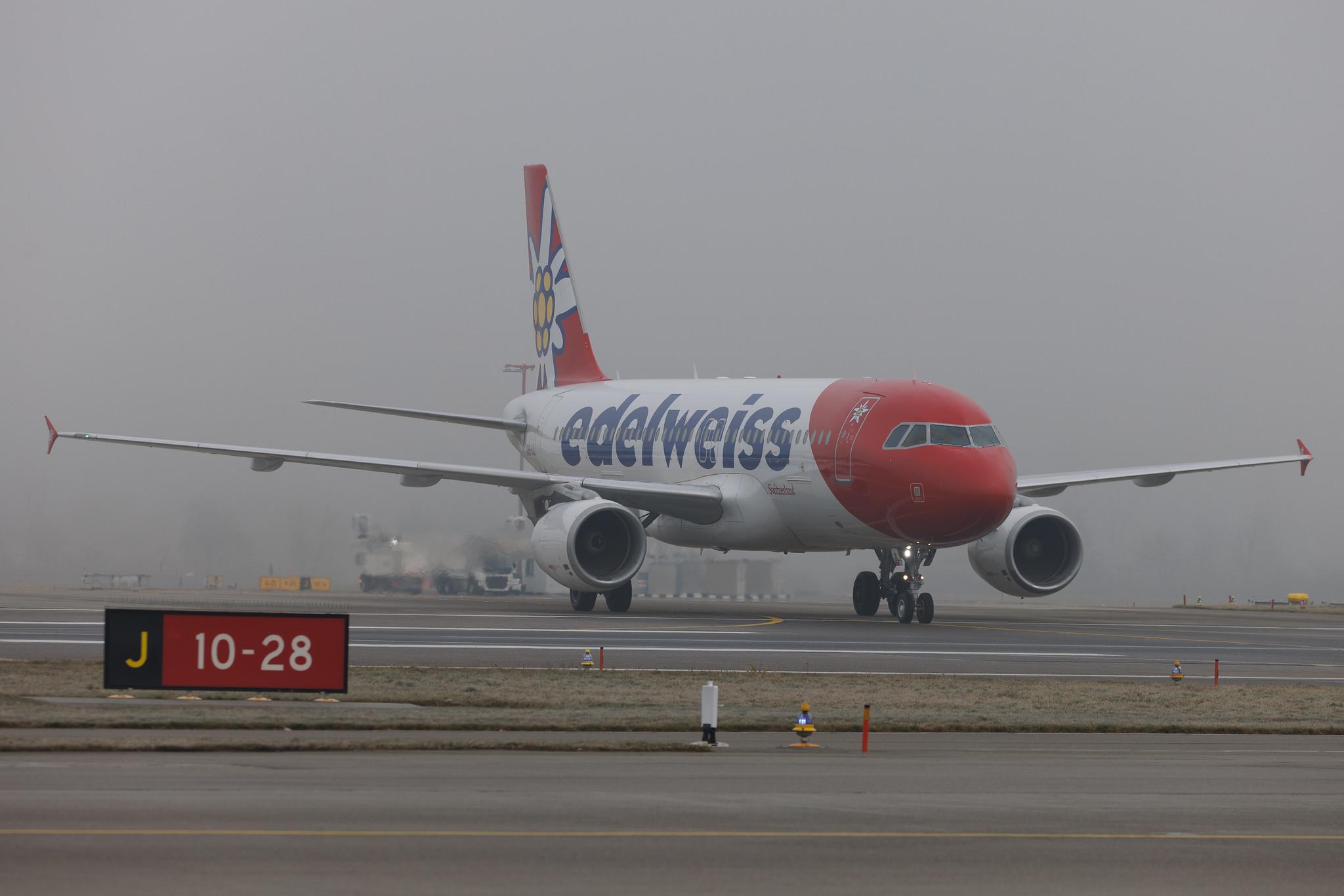 Flughafen Zürich: Edelweiss Air (WK / EDW) | Airbus A320-214 A320 | HB-JJL | MSN 2606