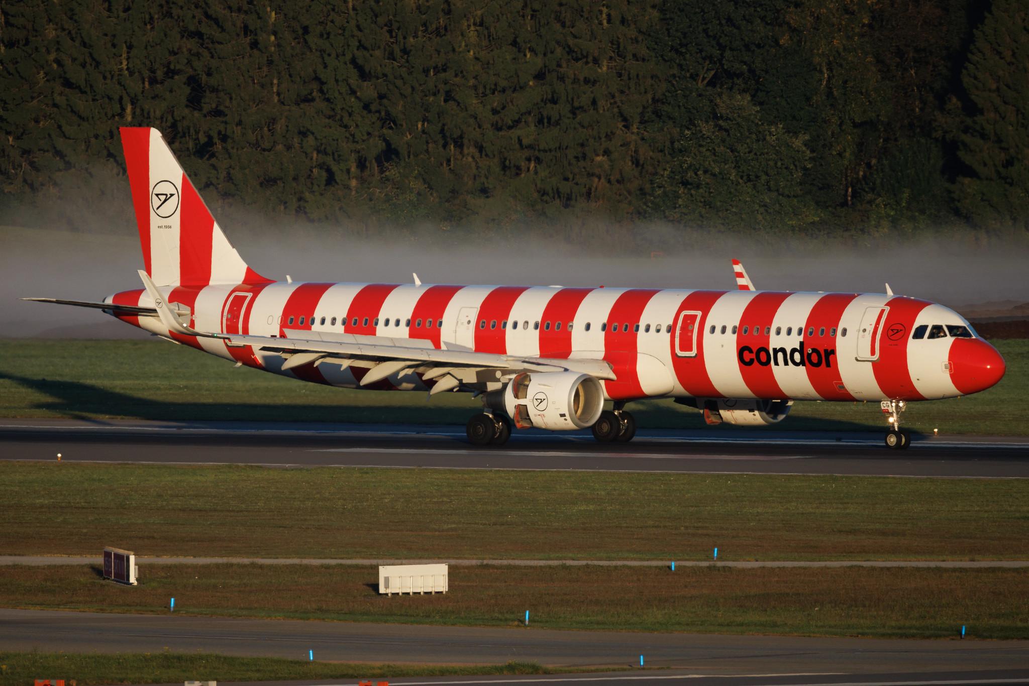 Hamburg Airport: Condor (DE / CFG) | Airbus A320-212 A320 | D-AICG | MSN 0957