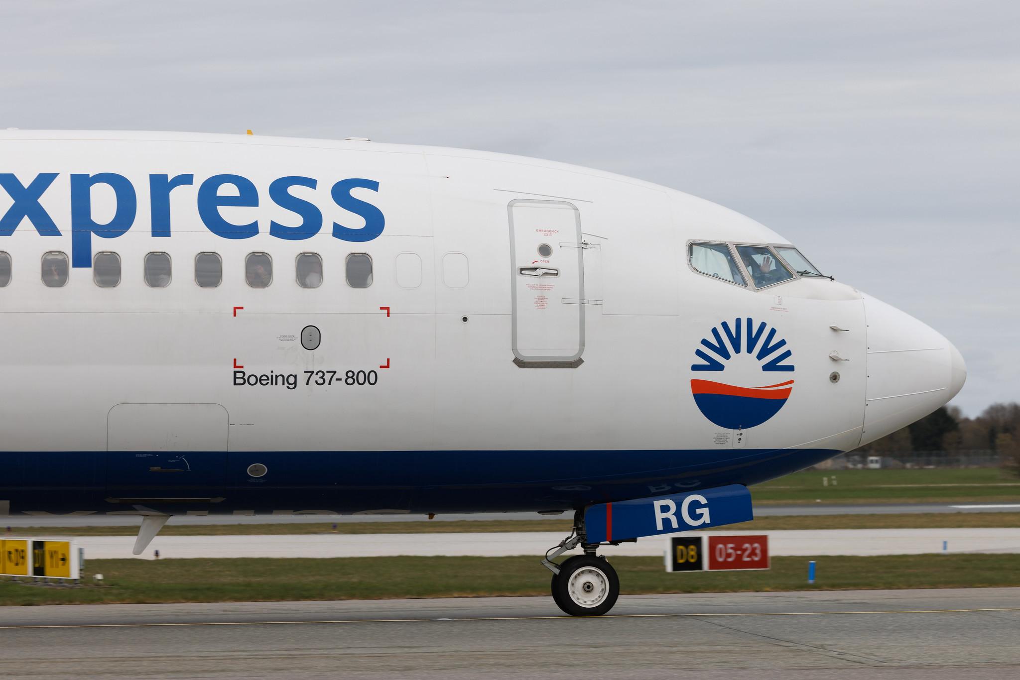 Hamburg Airport: SunExpress (XQ / SXS) | Boeing 737-8JP B738 | TC-SRG | MSN 39435