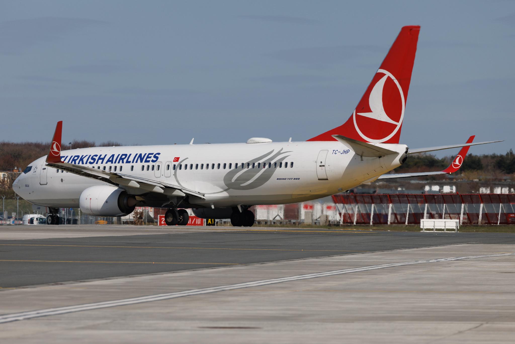 Hamburg Airport: Turkish Airlines (TK / THY) | Boeing 737-8F2 B738 | TC-JHP | MSN 42000