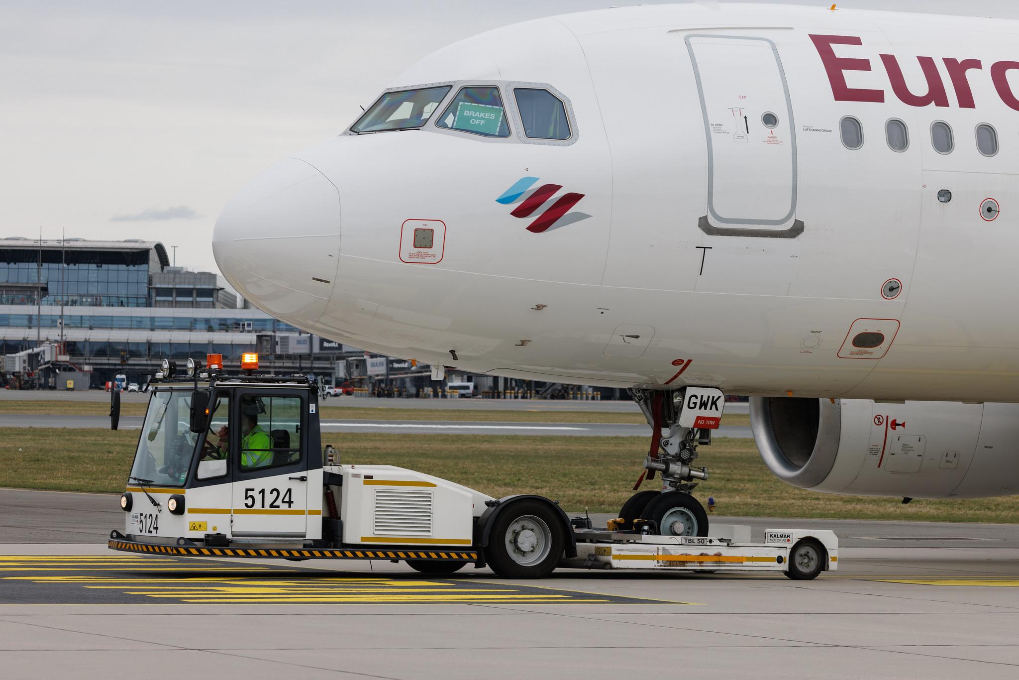 Hamburg Airport: Eurowings (EW / EWG) | Airbus A319-132 A319 | D-AGWK | MSN 3500