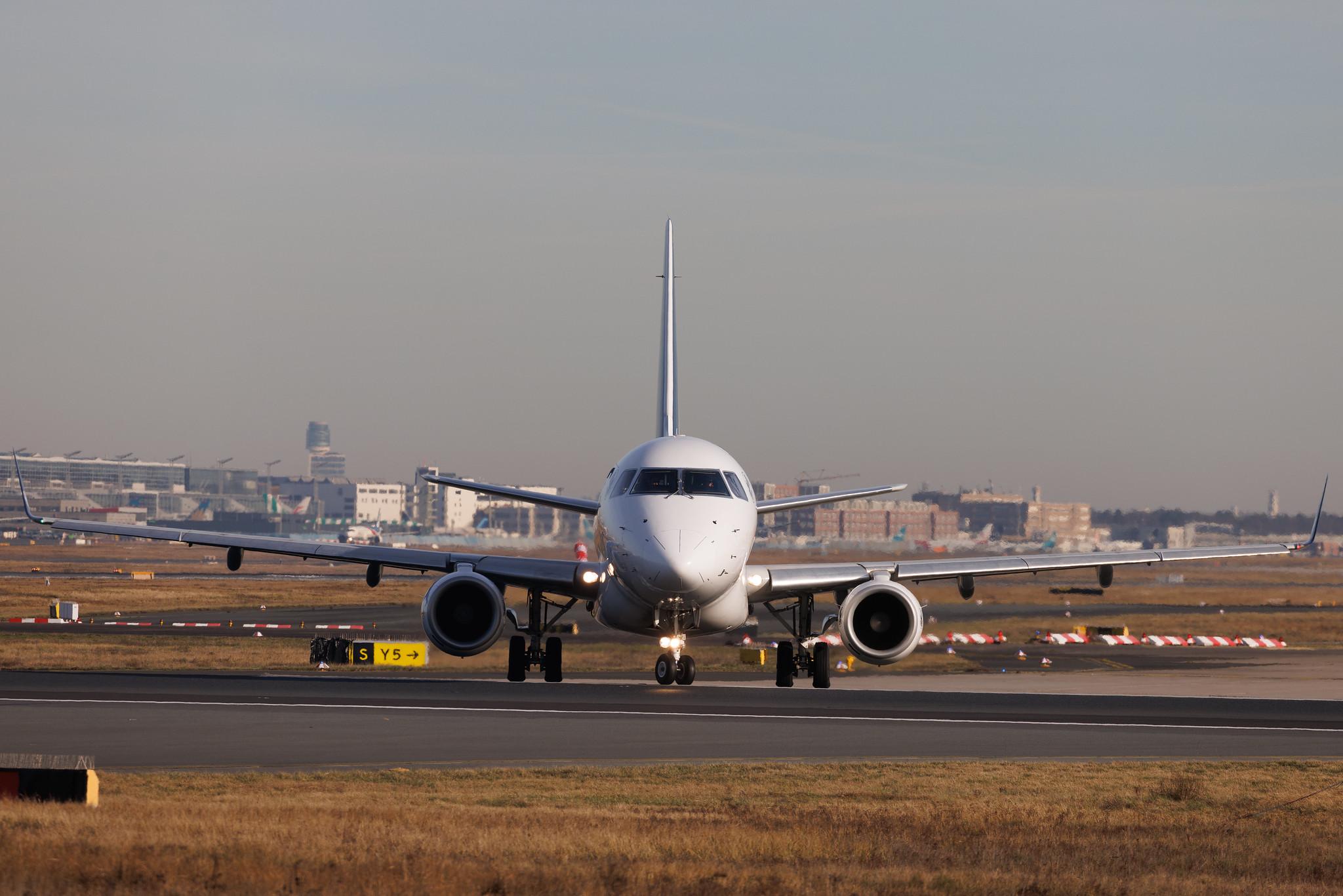Frankfurt Airport: Air France (AF / AFR) | Operator: Air France Hop | Embraer E170STD E170 | F-HBXI | MSN 17000310