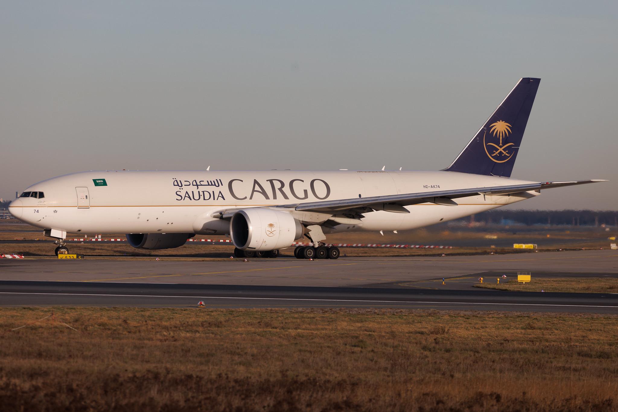 Frankfurt Airport: Saudia Cargo (SV / SVA) | Operator: Saudia | Boeing 777-FFG B77L | HZ-AK74 | MSN 60340