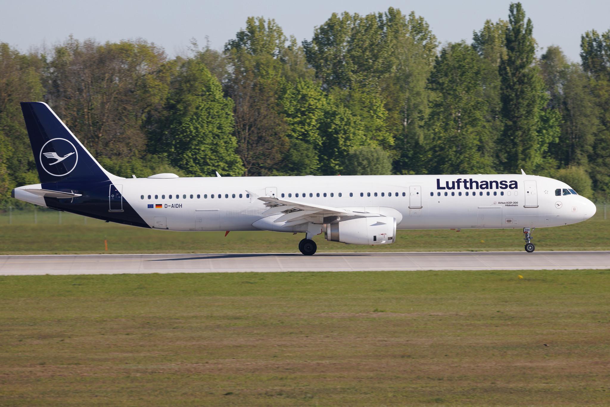 Munich Airport: Lufthansa (LH / DLH) | Airbus A321-231 A321 | D-AIDH | MSN 4710