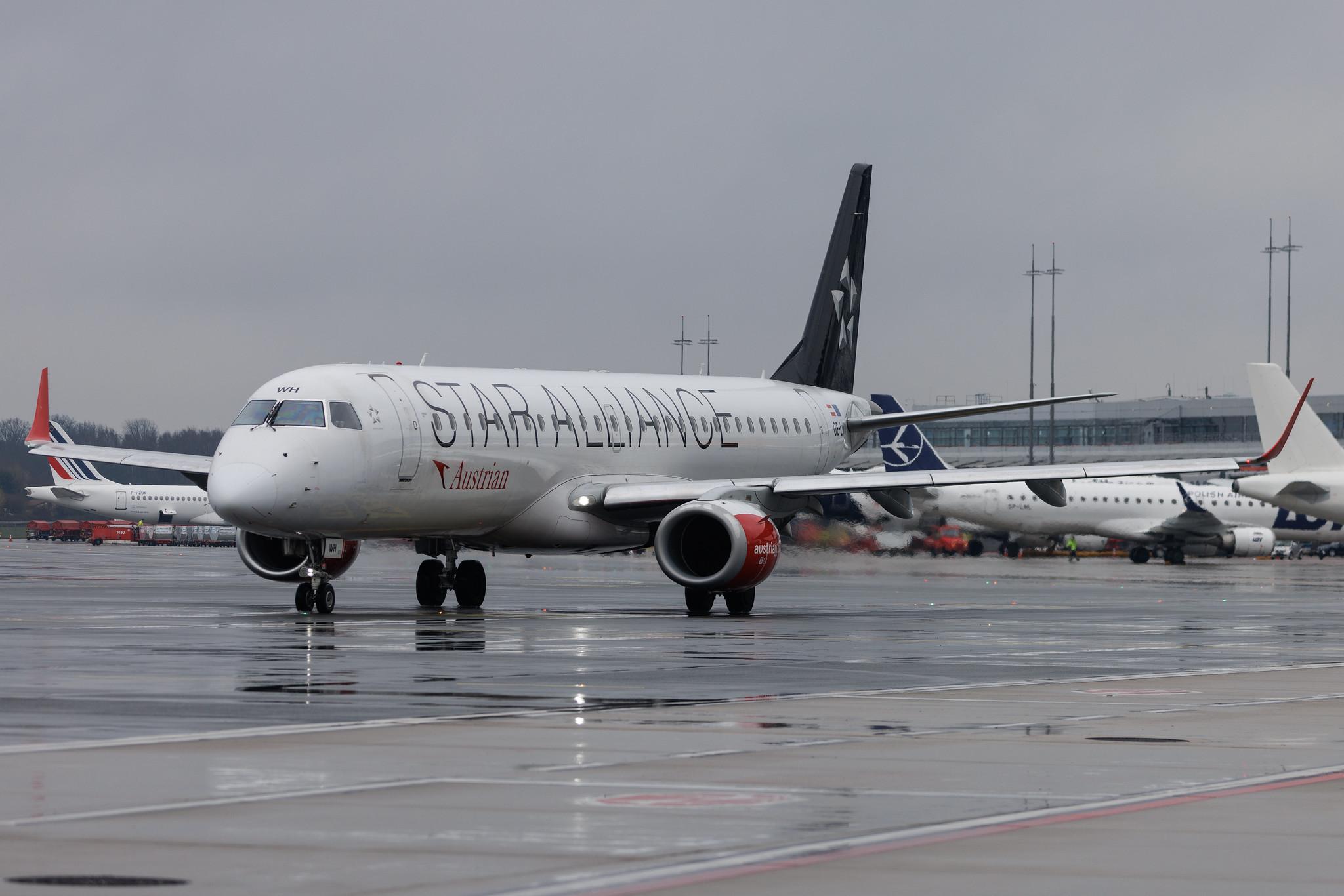Hamburg Airport: Austrian Airlines (OS / AUA) | Livery: Star Alliance Livery | Embraer E195LR E195 | OE-LWH | MSN 19000486