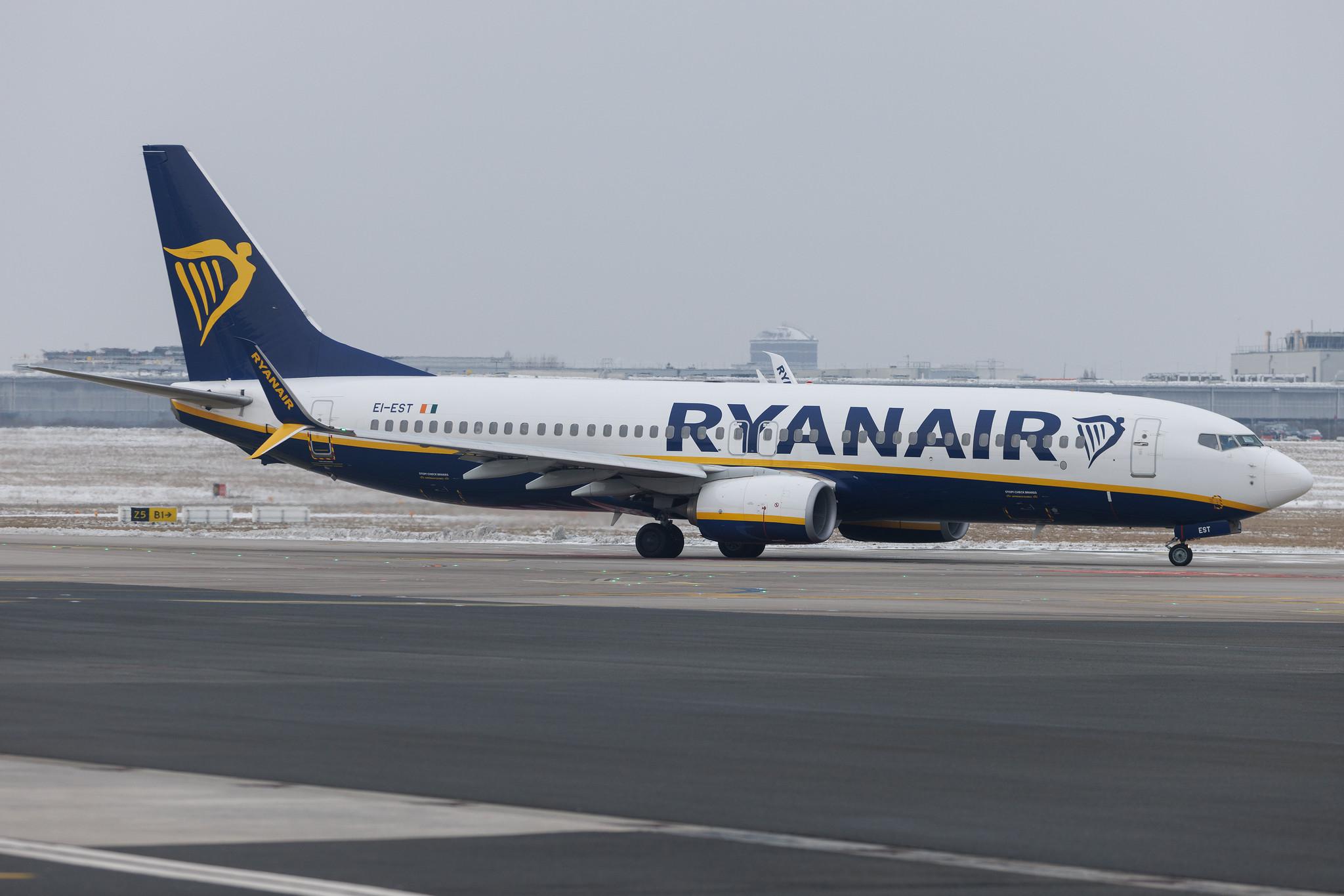 Hamburg Airport: Ryanair (FR / RYR) | Boeing 737-8AS B738 | EI-EST | MSN 34994