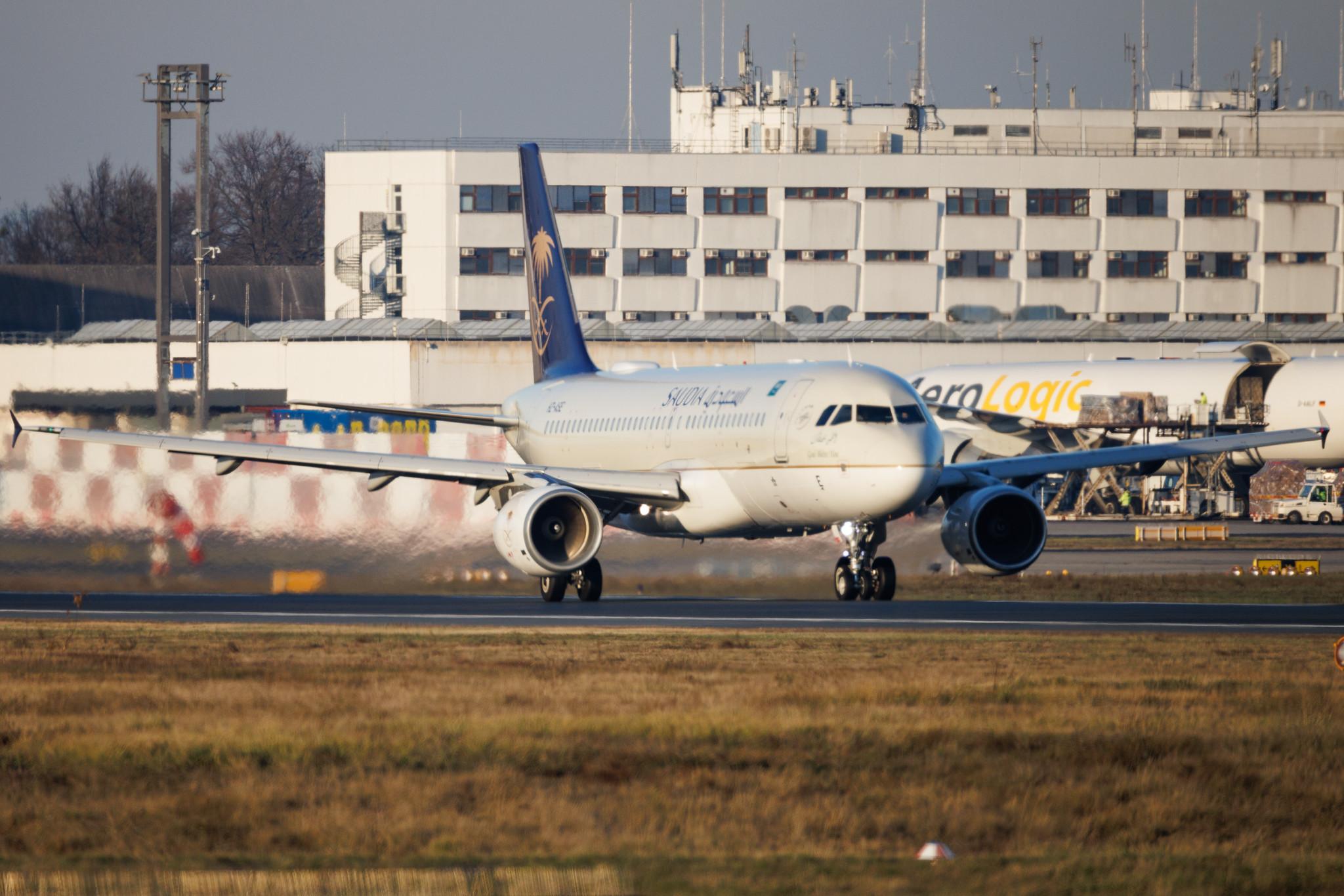 Frankfurt Airport: Saudia (SV / SVA) | Operator: Saudi Arabian Airlines | Airbus A320-214 A320 | HZ-ASE | MSN 4408