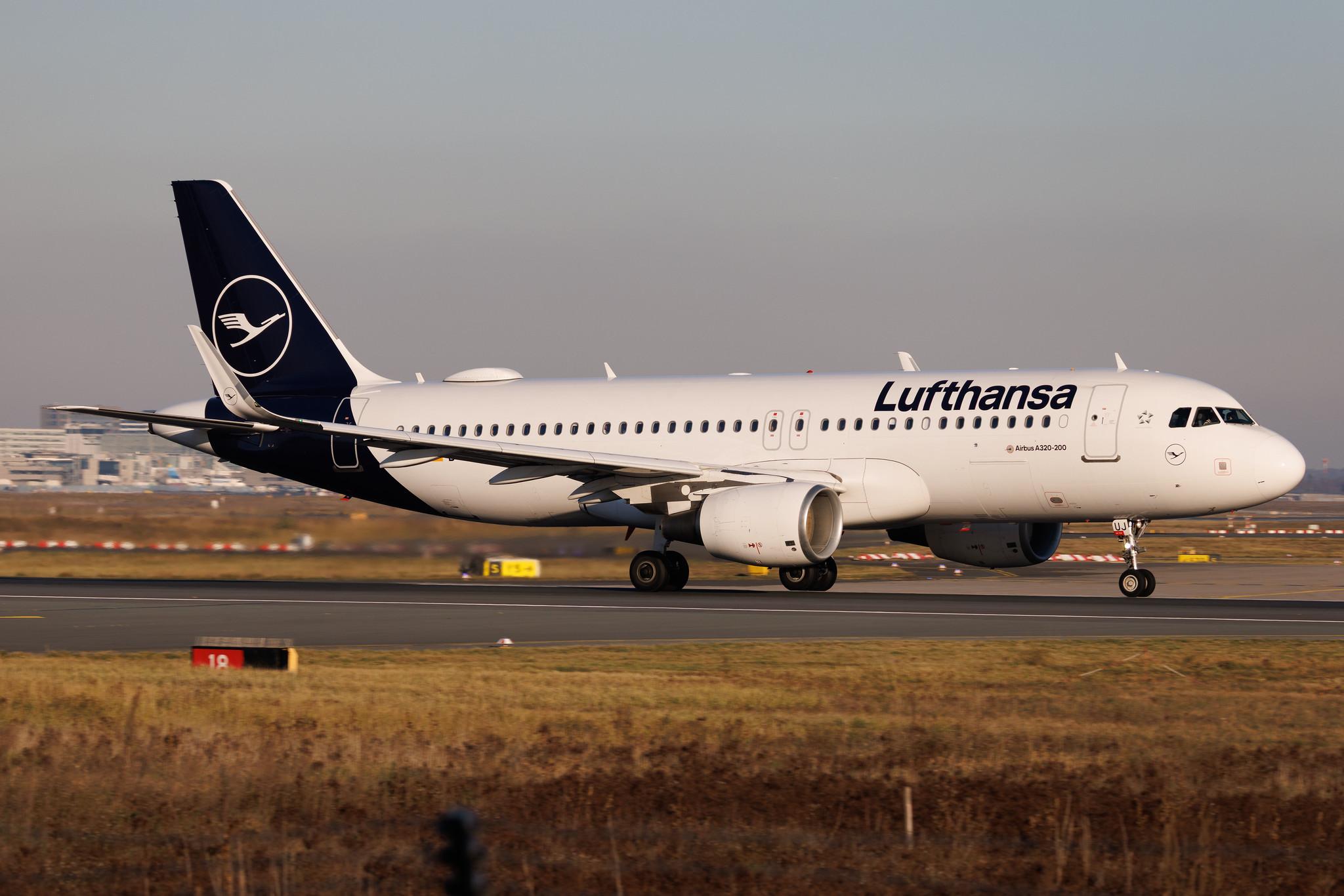 Frankfurt Airport: Lufthansa (LH / DLH) | Airbus A320-214 A320 | D-AIUJ | MSN 6301