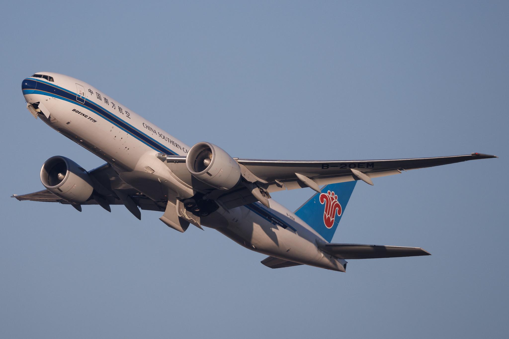 Frankfurt Airport: China Southern Airlines (CZ / CSN) | Boeing 777-F B77L | B-20EM | MSN 65421