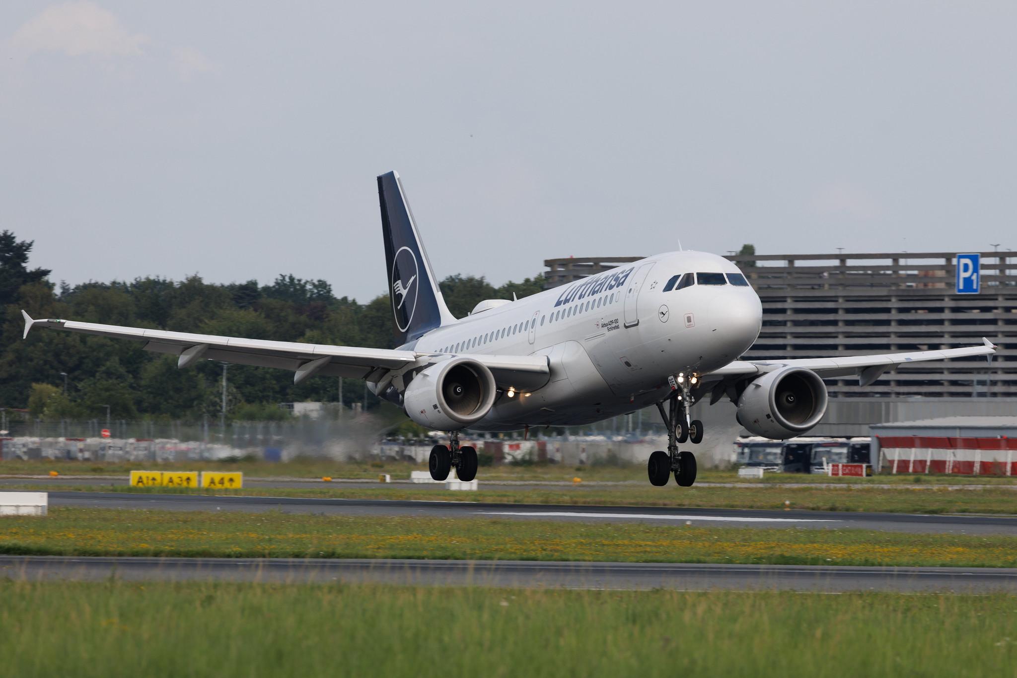 Hamburg Airport: Lufthansa (LH / DLH) | Airbus A319-112 A319 | D-AIBE | MSN 4511
